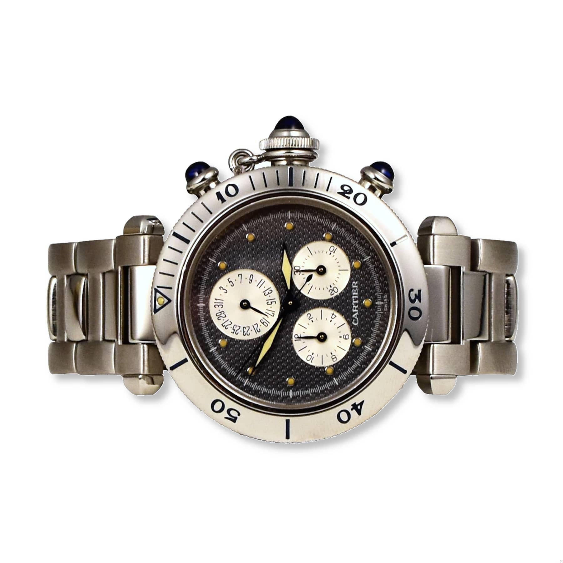 True to its finest iteration in 1985, the new Pasha de Cartier is amplified by originality and uniquely powerful, bringing together elements that go beyond classic watchmaking. It’s more than meets the eye. Stainless steel Pasha de Cartier with a