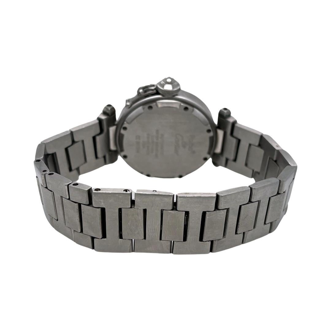 Marke: Cartier

Modell: Pascha

Ref: 2324 GMT

Uhrwerk: Automatik

Gehäusegröße: 35 mm

MATERIAL: Rostfreier Stahl 

Merkmale: Datum, Duale Zeit/GMT

Kristall: Saphir

Wählen:  Silber-Grau

Enthält: 24 Monate Brilliance Jewels-Garantie
             