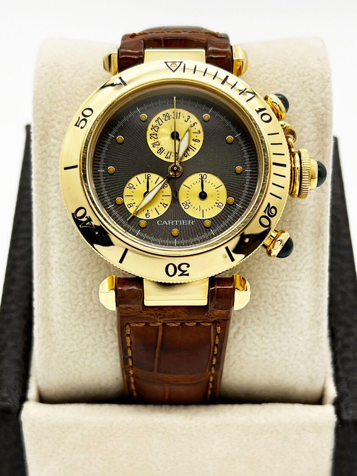 Cartier Pasha Ref 1353 Chronograph 18K Yellow Gold 35mm Leather Strap In Excellent Condition For Sale In San Diego, CA