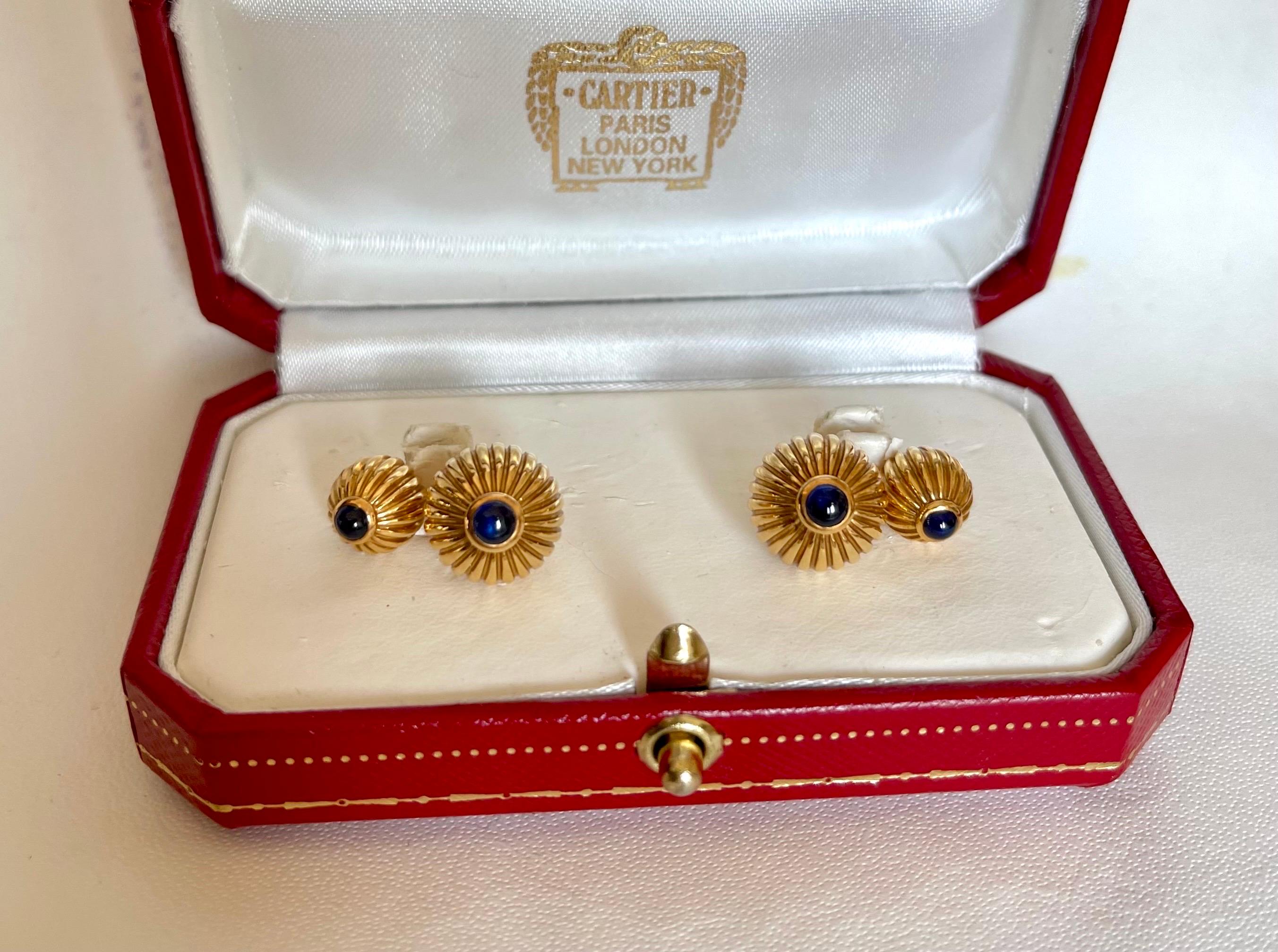 Cartier Manschettenknöpfe mit Pasha Saphir 18 Karat Gelbgold Vintage Saphiren 2