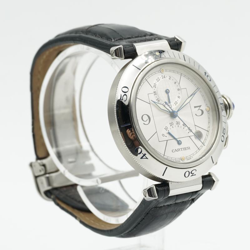 Cartier Pasha W3103755 Zeitzonen auf Riemen 38mm im Zustand „Gut“ in Carmel, IN
