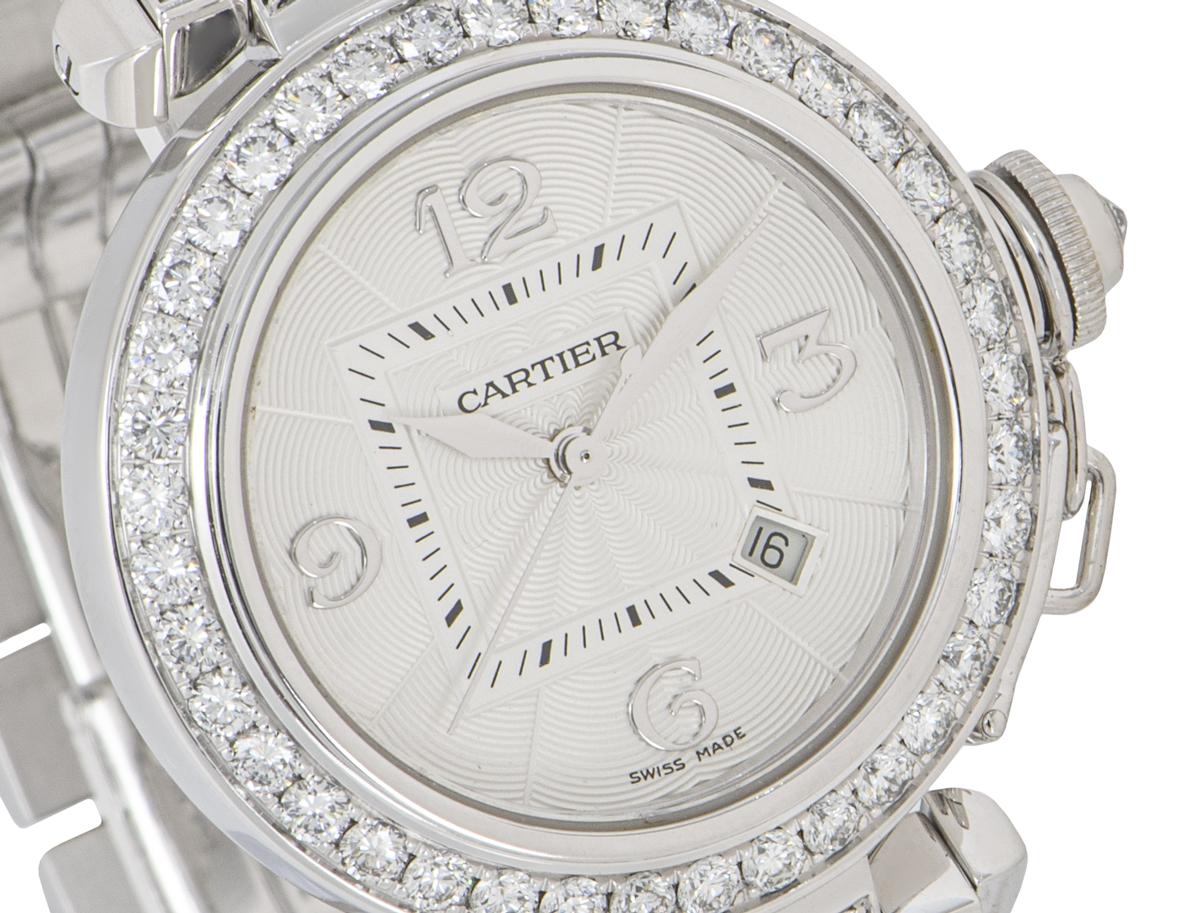 Cartier: Uhr Pasha, Weißgold Vollständig mit Diamanten besetzt (Rundschliff) im Angebot