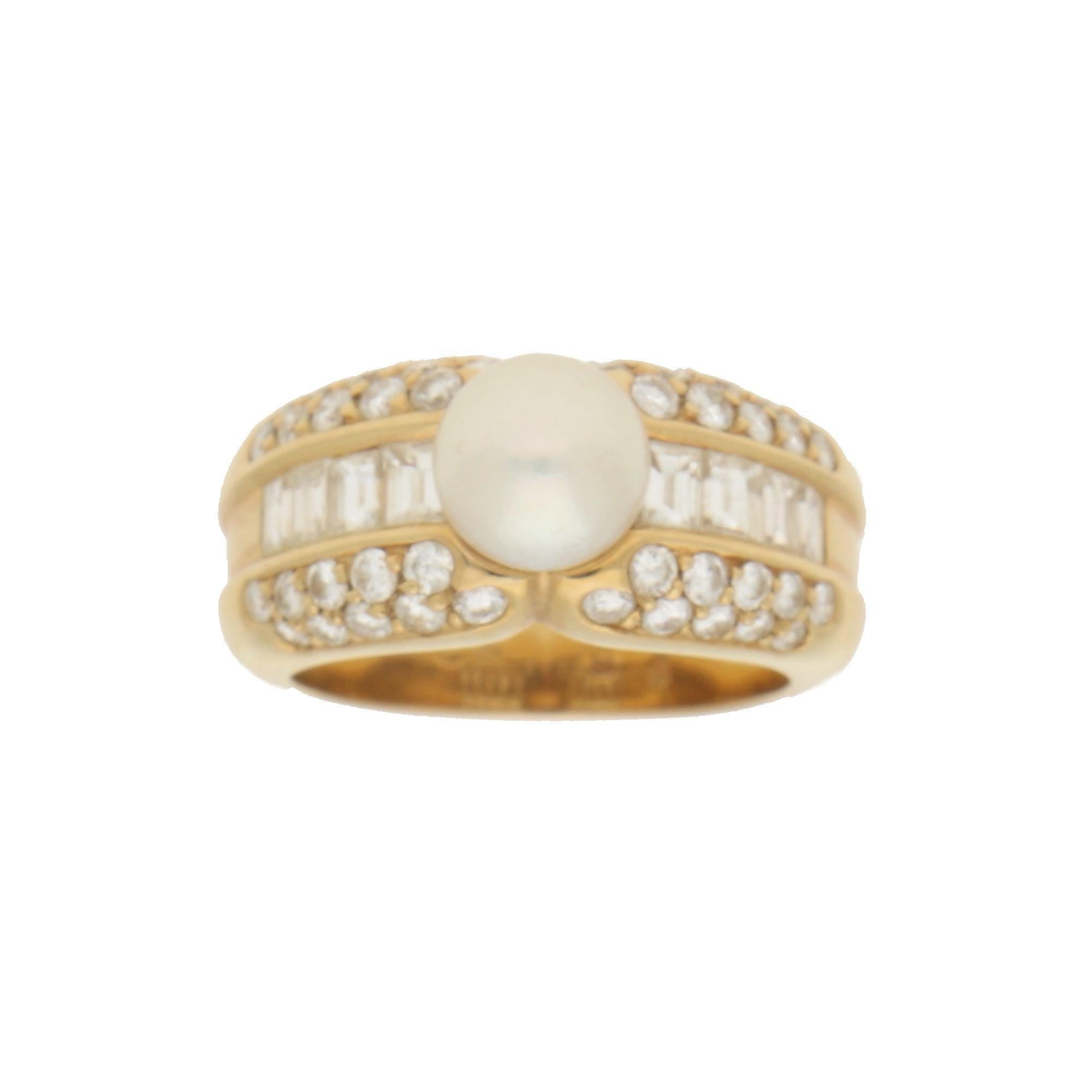 Cartier Pearl and Diamond Bombe Cocktail Ring in 18 Karat Yellow Gold In Good Condition In London, GB