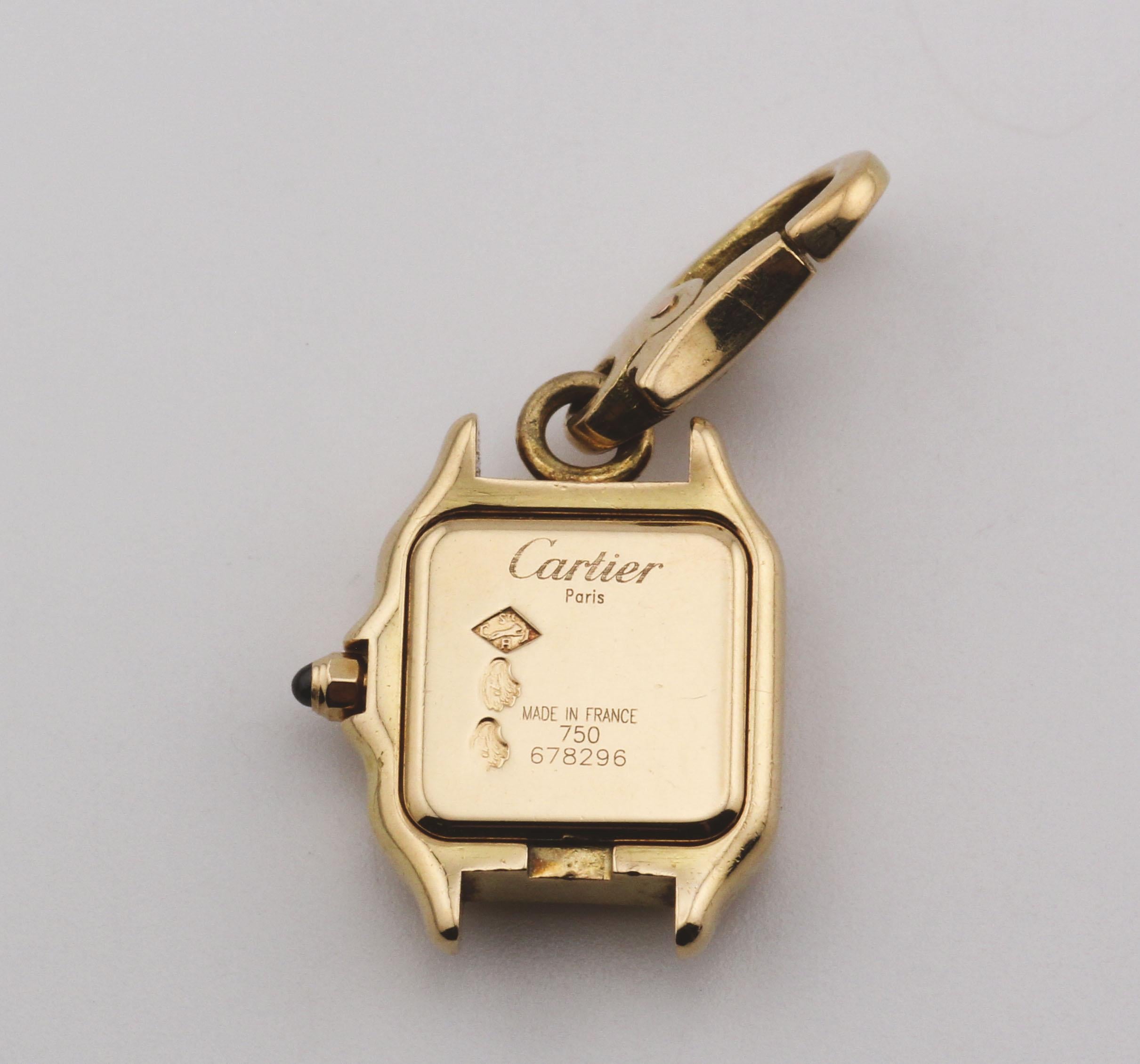 Cartier Anhänger Top Sapphire Panther Uhr Charme K18YG im Zustand „Gut“ im Angebot in Simpsonville, SC