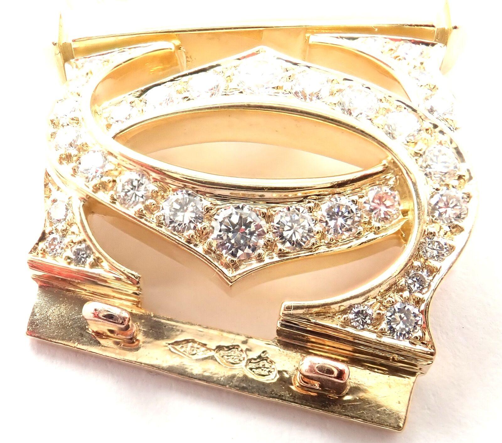 Cartier Penelope Diamant Double C Dreireihige Gelbgold-Halskette im Angebot 5