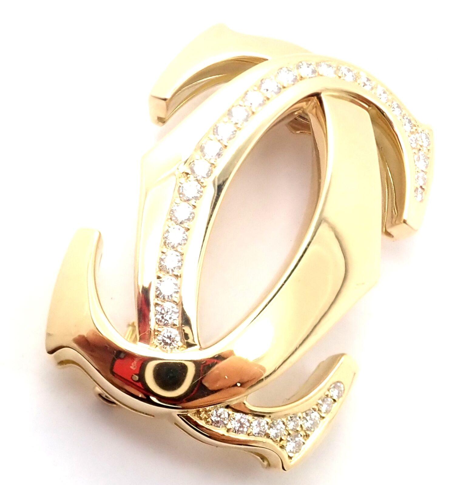 18k Gelbgold Diamant Penelope Double C Large Pin Brosche von Cartier. 
Mit 35 runden Diamanten im Brillantschliff VVS1 Reinheit, E Farbe Gesamtgewicht ca. 1ct
Einzelheiten: 
Gewicht: 20.7 Gramm
Abmessungen: 1.5