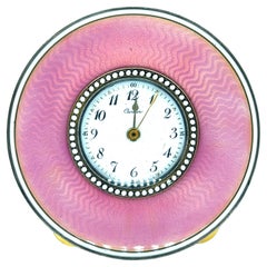 Horloge de bureau Cartier en émail rose