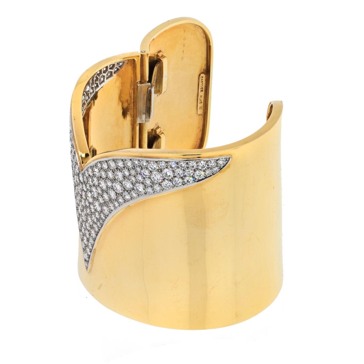 Cartier Platin & 18 Karat Gelbgold Diamant-Manschettenarmband (Moderne) im Angebot