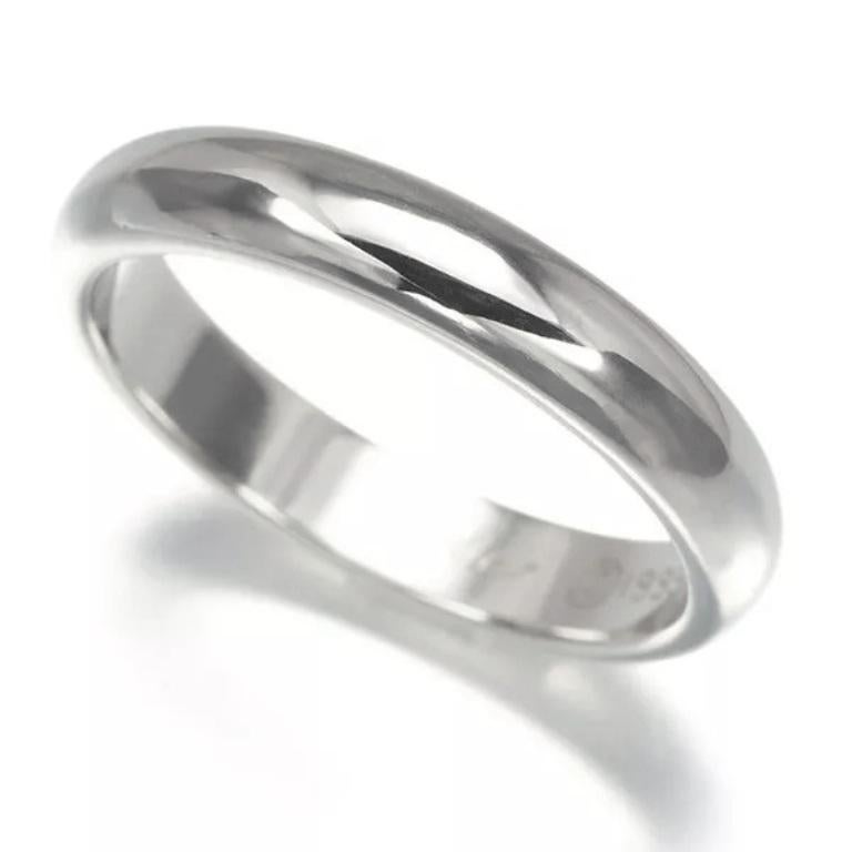 Anello Cartier in platino da 3,5 mm 52, misura USA 6

Metallo: Platino
Dimensioni: Cartier taglia 52, US taglia 6
Larghezza della banda: 3.5 mm
Peso: 6.30 grammi
Punzone: Cartier ©1999 950Pt 52 M77086
Condizioni: Ottime condizioni, come