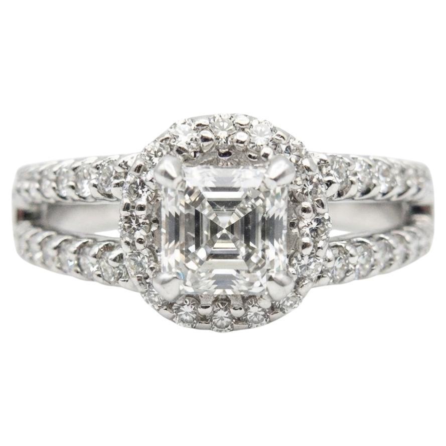 Cartier Platinum Asscher-Cut Diamond Halo Ring, 1.94 Carats Total im Angebot