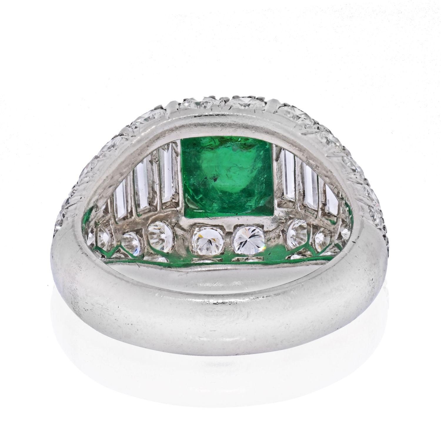 Cartier Vintage Platin Cabochon Smaragd und Diamant Vintage Ring im Zustand „Gut“ im Angebot in New York, NY