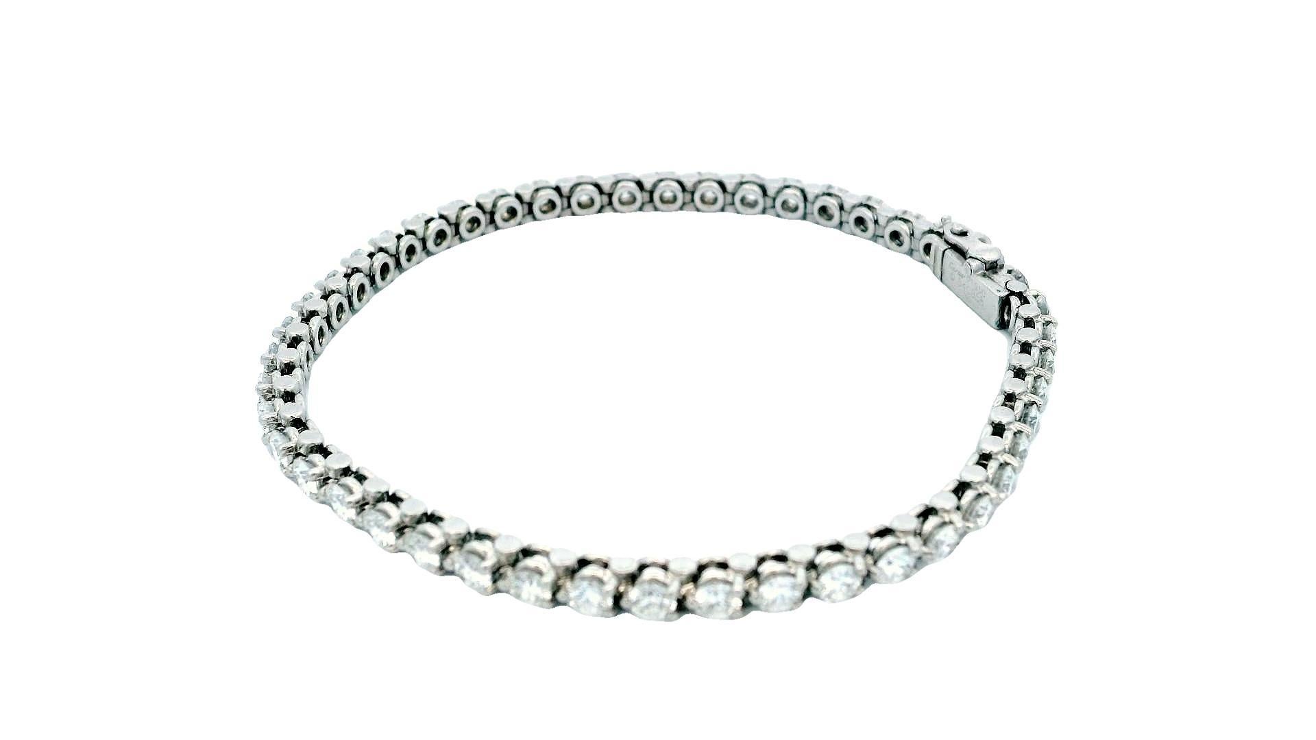 Cartier Platin-Diamant-Armband aus Platin (Rundschliff) im Angebot