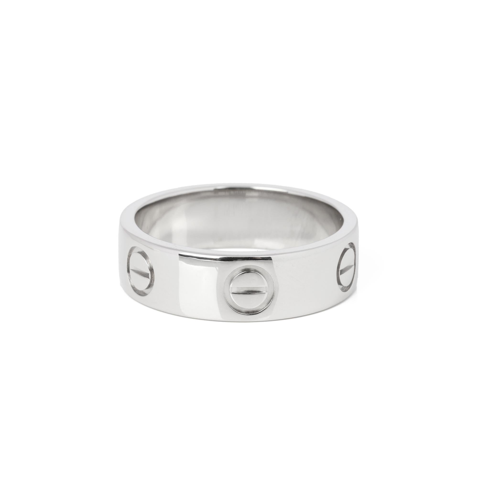 Anello Cartier Love Band in platino In condizioni ottime in vendita a Bishop's Stortford, Hertfordshire
