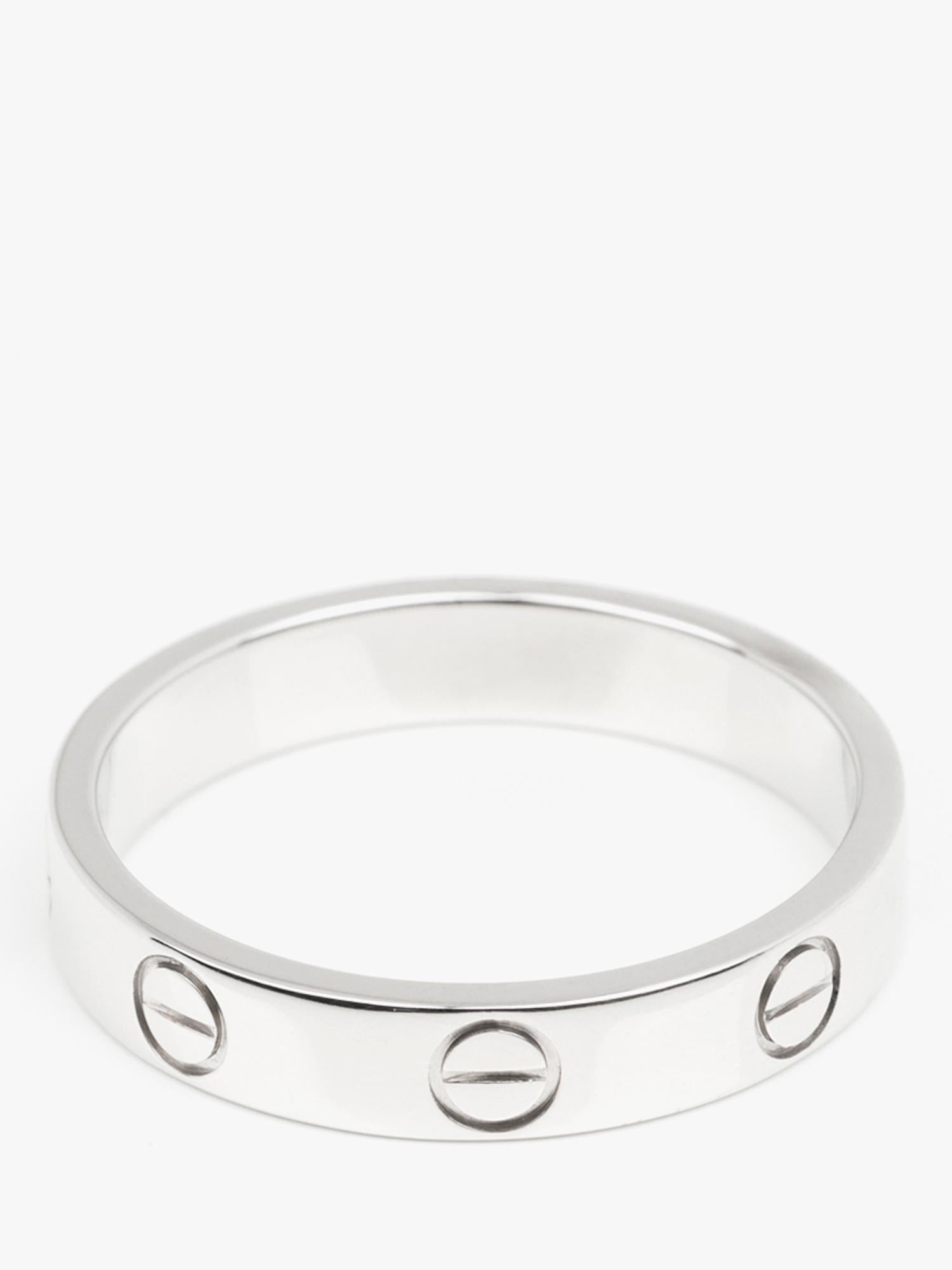 Anello Cartier Love Band in platino

Dettagli del prodotto
Xupes Ref: J1583
Marchio: Cartier
Model: Fede nuziale Love
Tipo: Anello
Numero di serie: E*****
PREZZO DI VENDITA: 2,500 EURO
Materiale(i): Platino
Taglia dell'anello UK: M
EU Misura