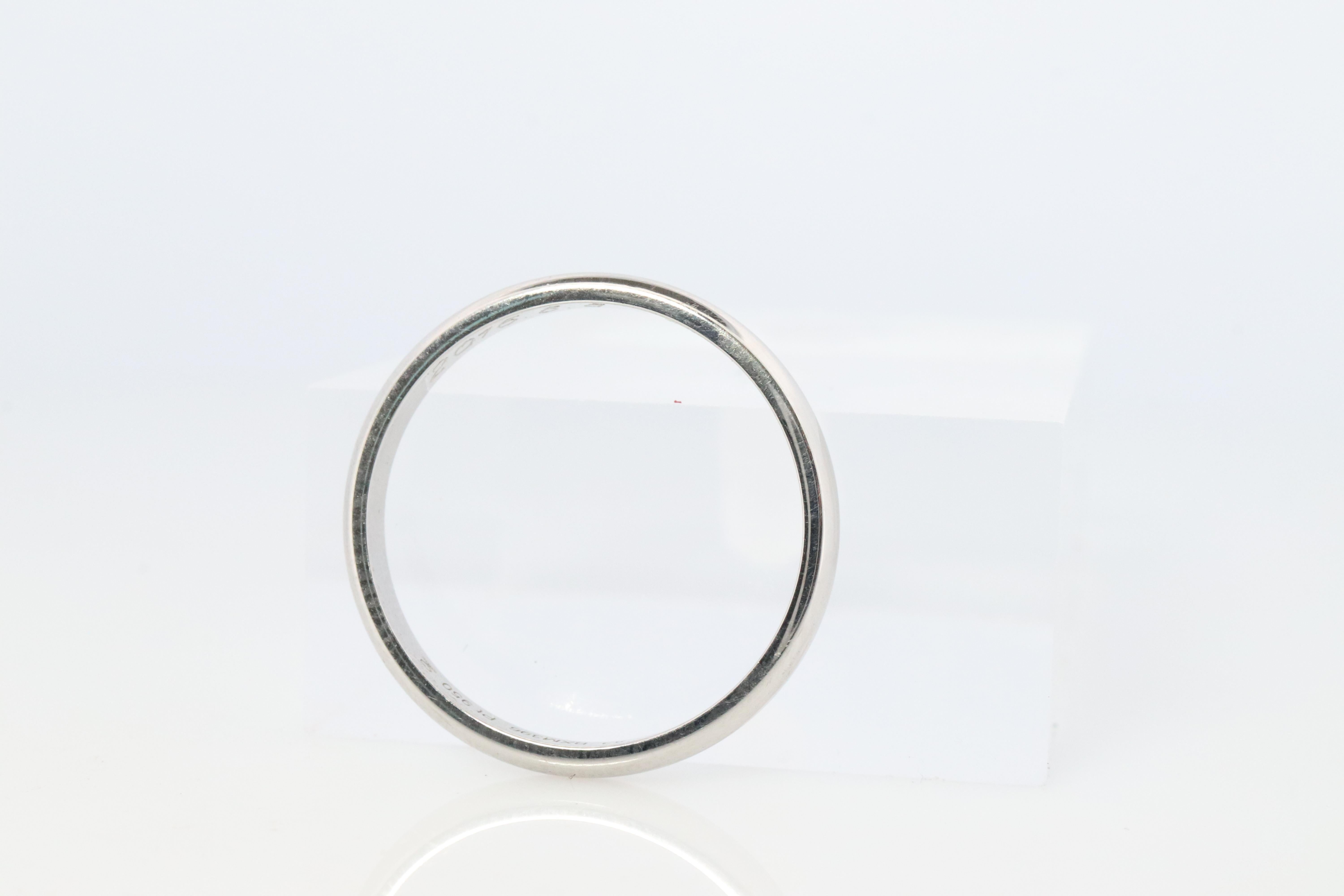 CARTIER Platinring. Cartier Ehering 1895 2,5 mm Band. Zertifikat (Rundschliff) im Angebot