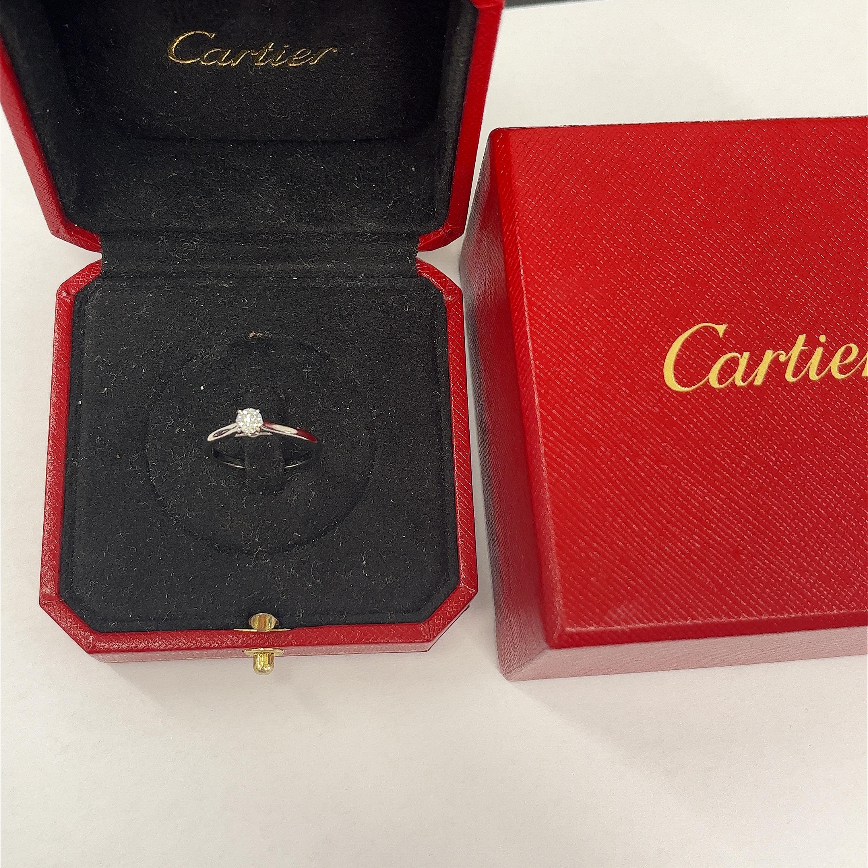 Cartier Platinum Solitaire Diamond Ring set with GIA 0.25ct F/VVS2 Round Diamond For Sale 2