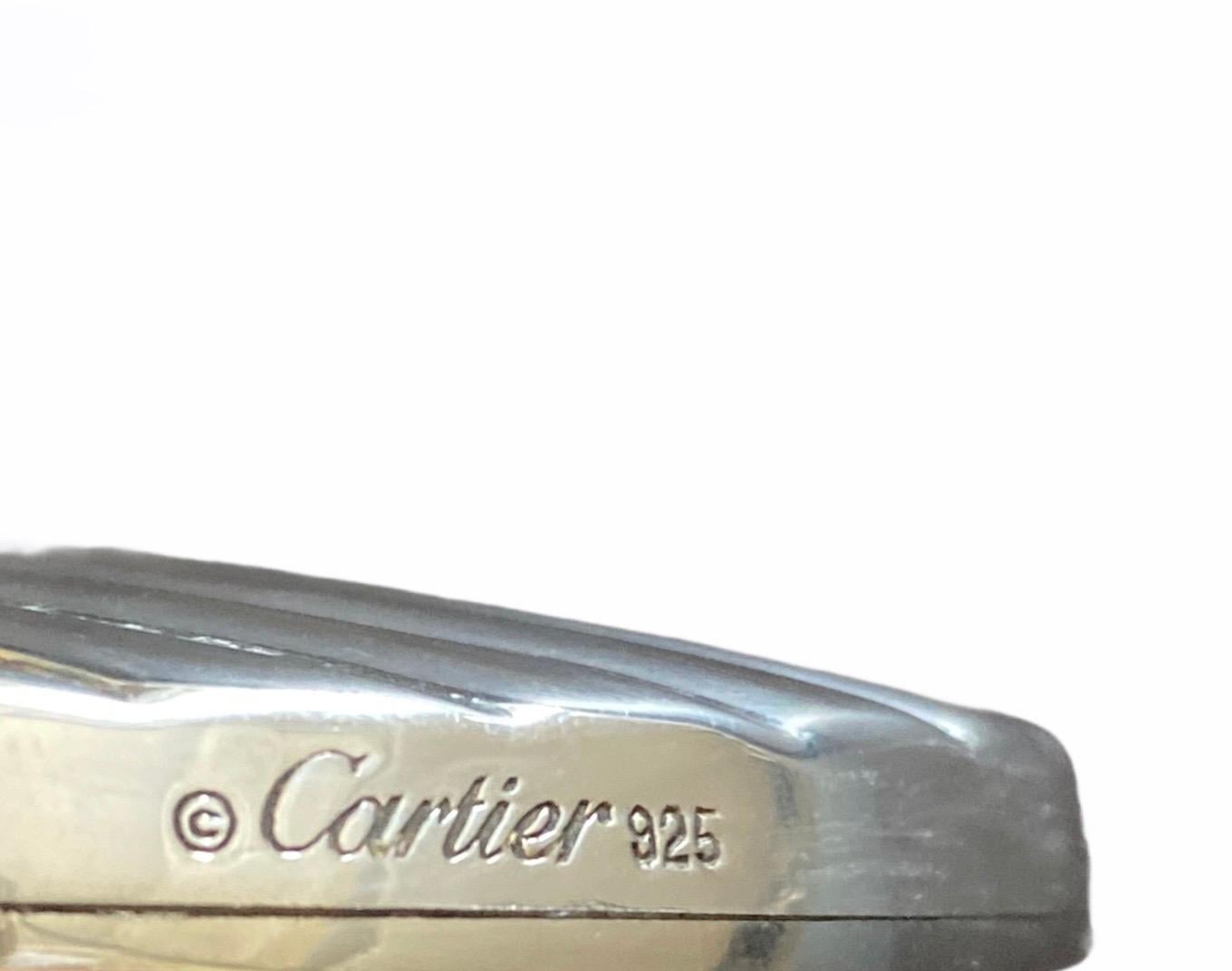 Taille cabochon Miroir de maquillage de poche Cartier avec étui en cuir et lapis argent sterling en vente