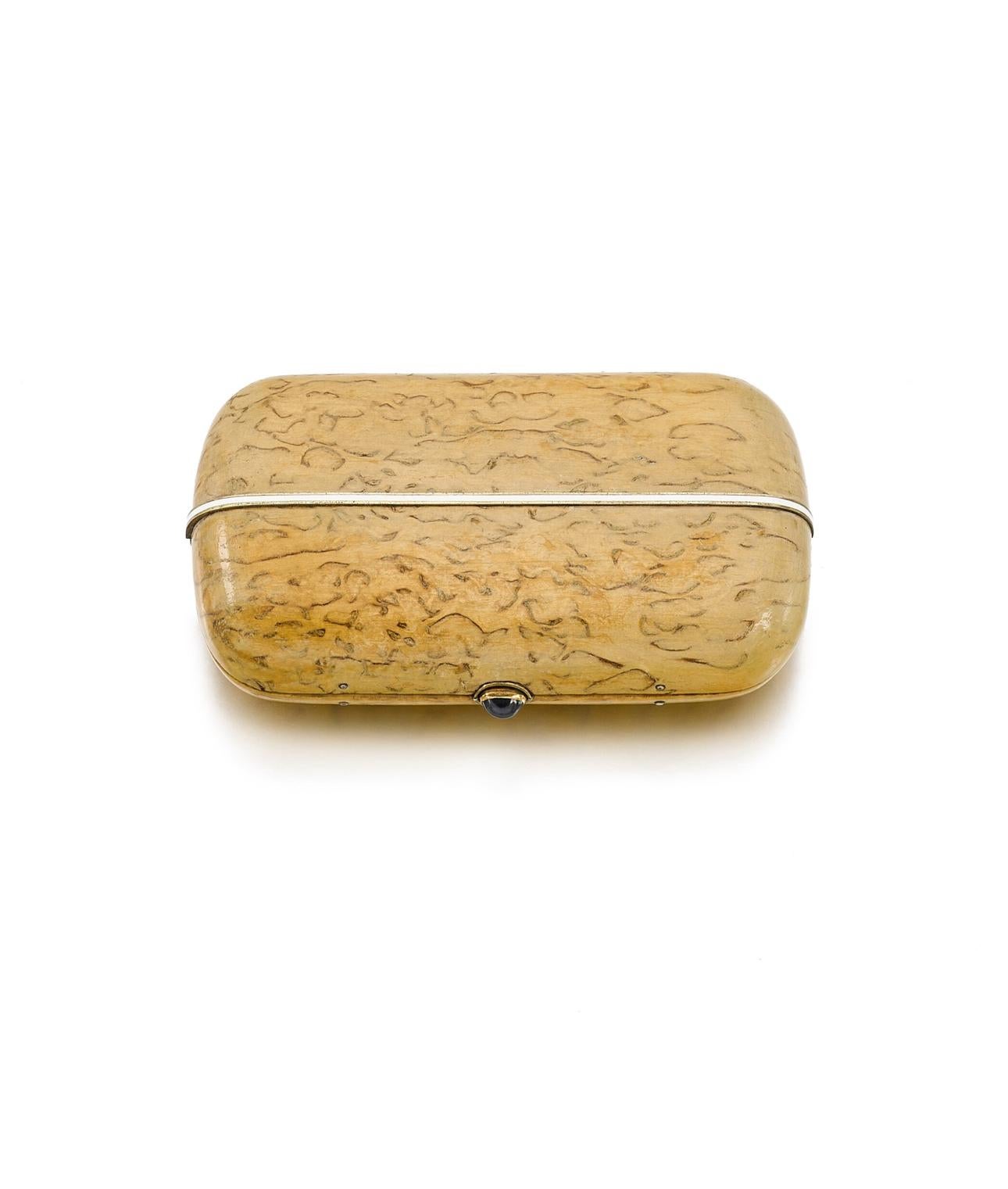 Cartier Porcelain and Wood Cigarette Case, circa 1905 In Excellent Condition For Sale In New York, NY