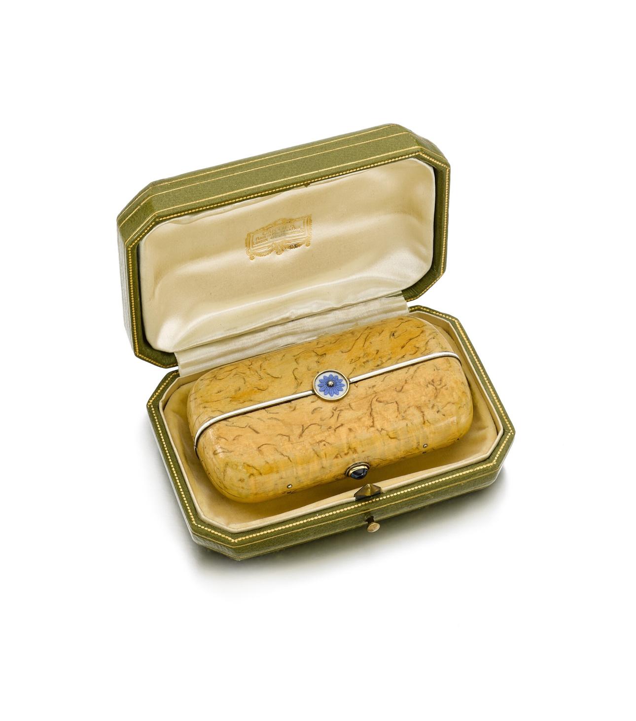 Women's or Men's Cartier Porcelain and Wood Cigarette Case, circa 1905 For Sale