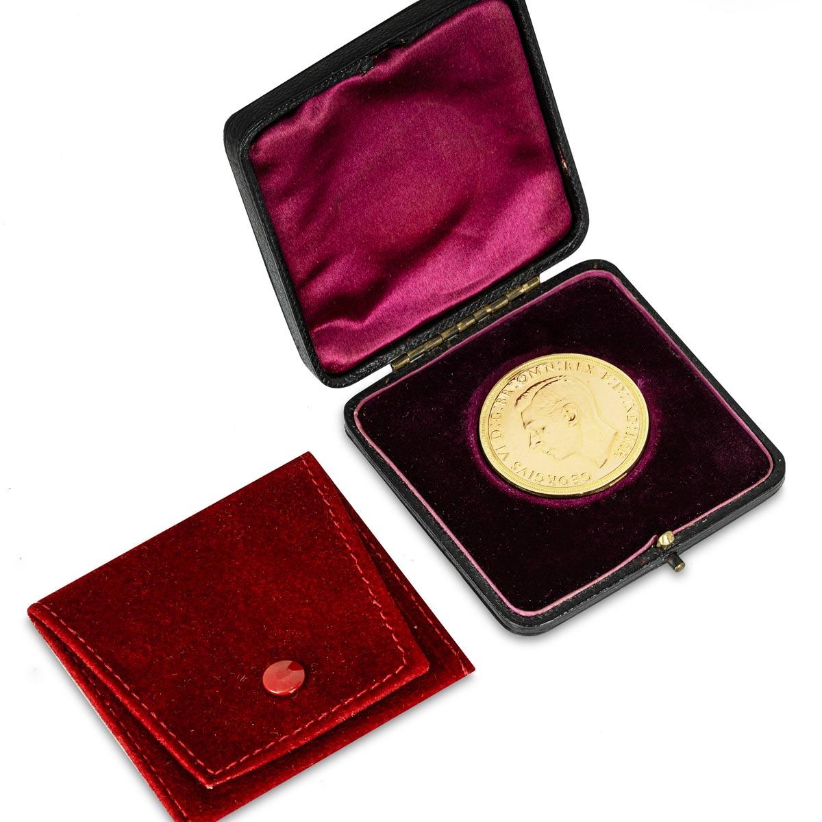 Cartier Rare King George VI Gold Five Pound Coin Watch C1937 For Sale 3