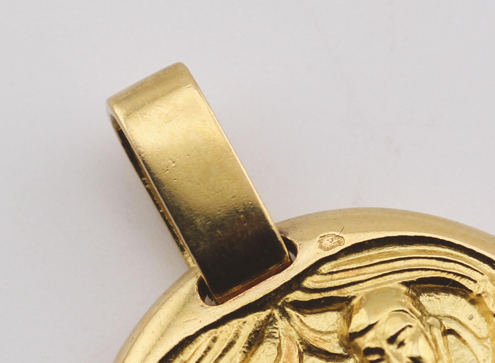 Cartier Rare Vintage Horoskop Zwillinge Zodiac Zeichen 18k Gold Charme Anhänger im Zustand „Gut“ in Simpsonville, SC
