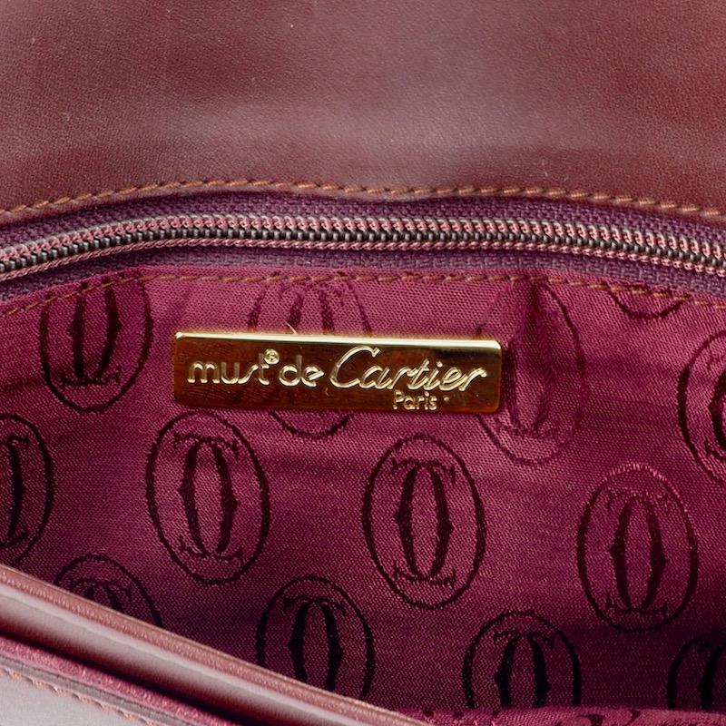 Women's or Men's Cartier Red Bordeaux Leather Must de Cartier Clutch Bag For Sale