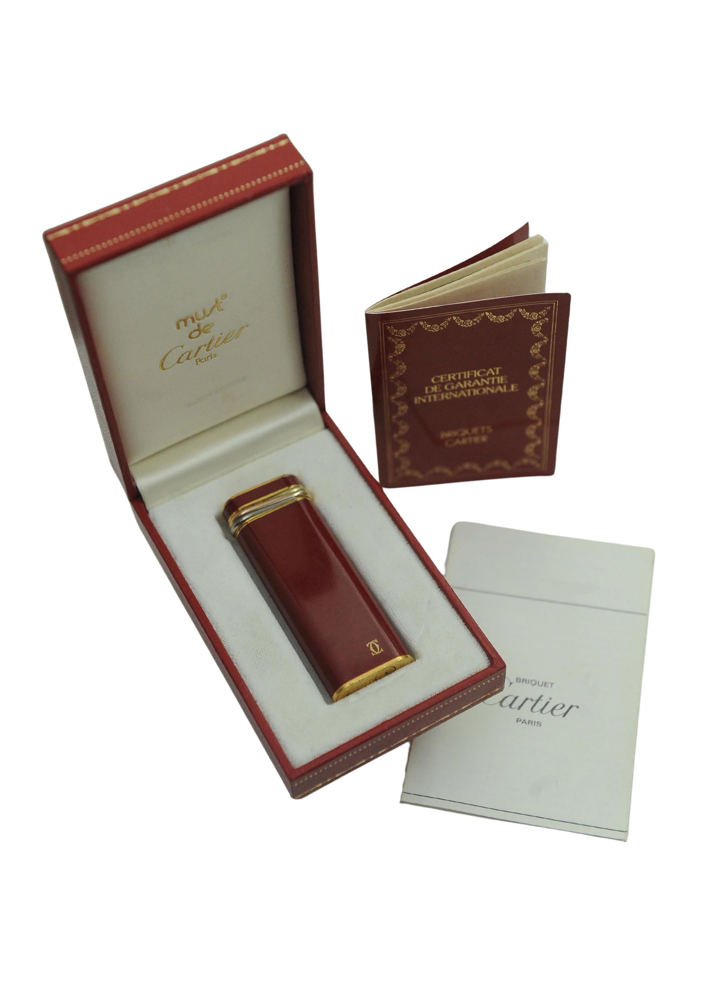 Art déco Boîte à briquets Trinity en laque rouge plaquée or 18ct de Cartier avec garantie en vente