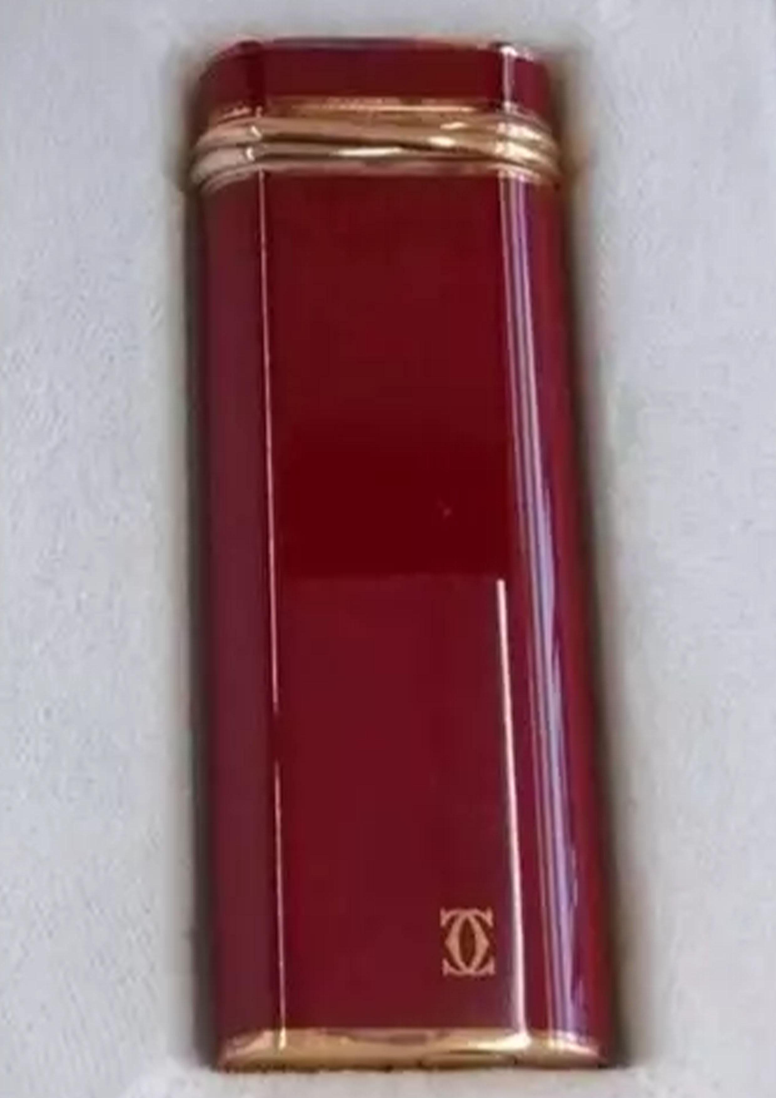Cartier Red Lacquer 18ct Gold Plated Trinity Cigarette Lighter Box & Guarantee Art Decó en venta