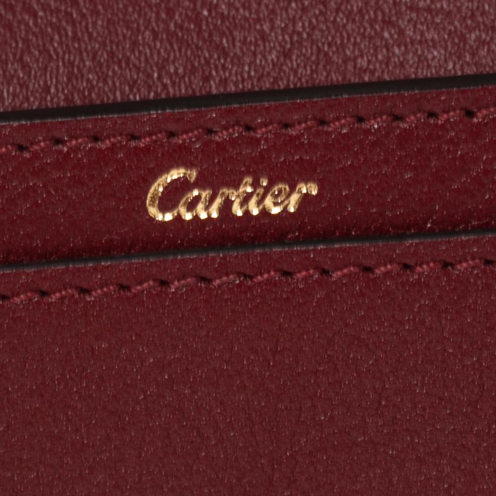 Cartier Red Leather C de Cartier Compact Wallet In Good Condition In Dubai, Al Qouz 2
