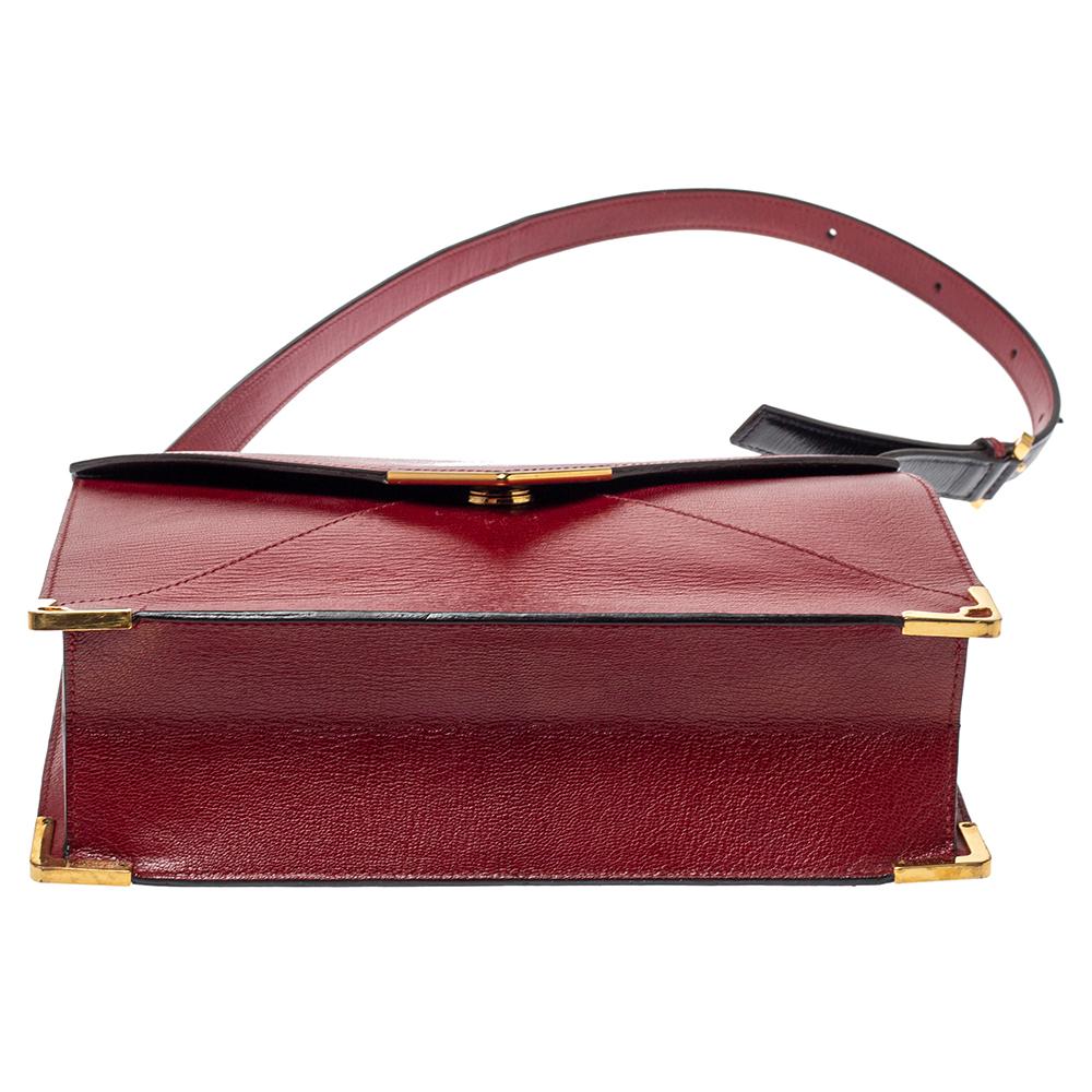 Cartier Red Leather Envelope Shoulder Bag In Good Condition In Dubai, Al Qouz 2