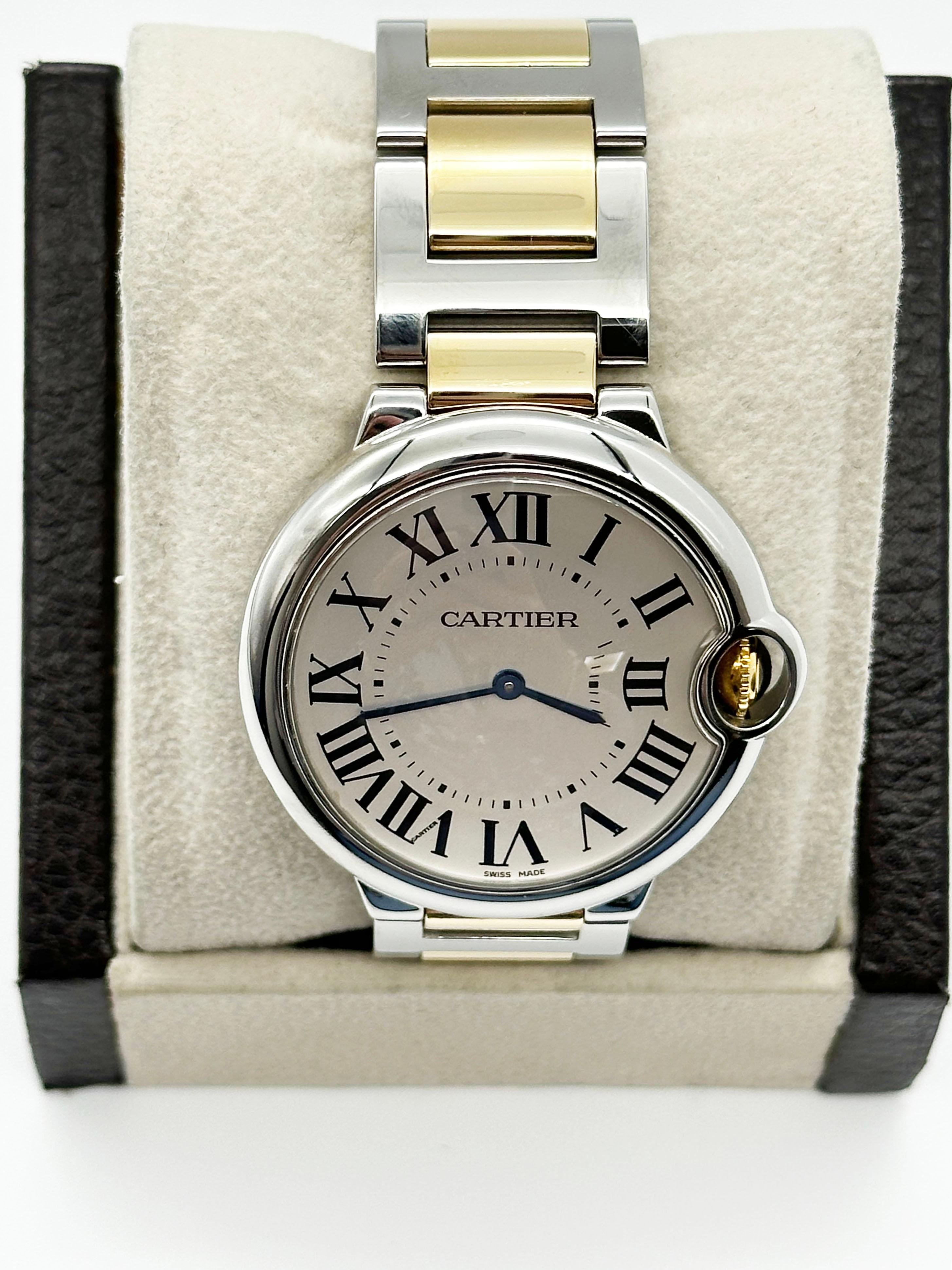Stil Nummer: 3005

 

Modell: Ballon Bleu 

 

MATERIAL des Gehäuses: Rostfreier Stahl 

 

Band: 18K Gelbgold & Edelstahl 

 

Lünette:  Rostfreier Stahl Glatt

 

Zifferblatt: Silber

 

Gesicht: Saphirglas 

 

Gehäusegröße: 36mm

 

Enthält: