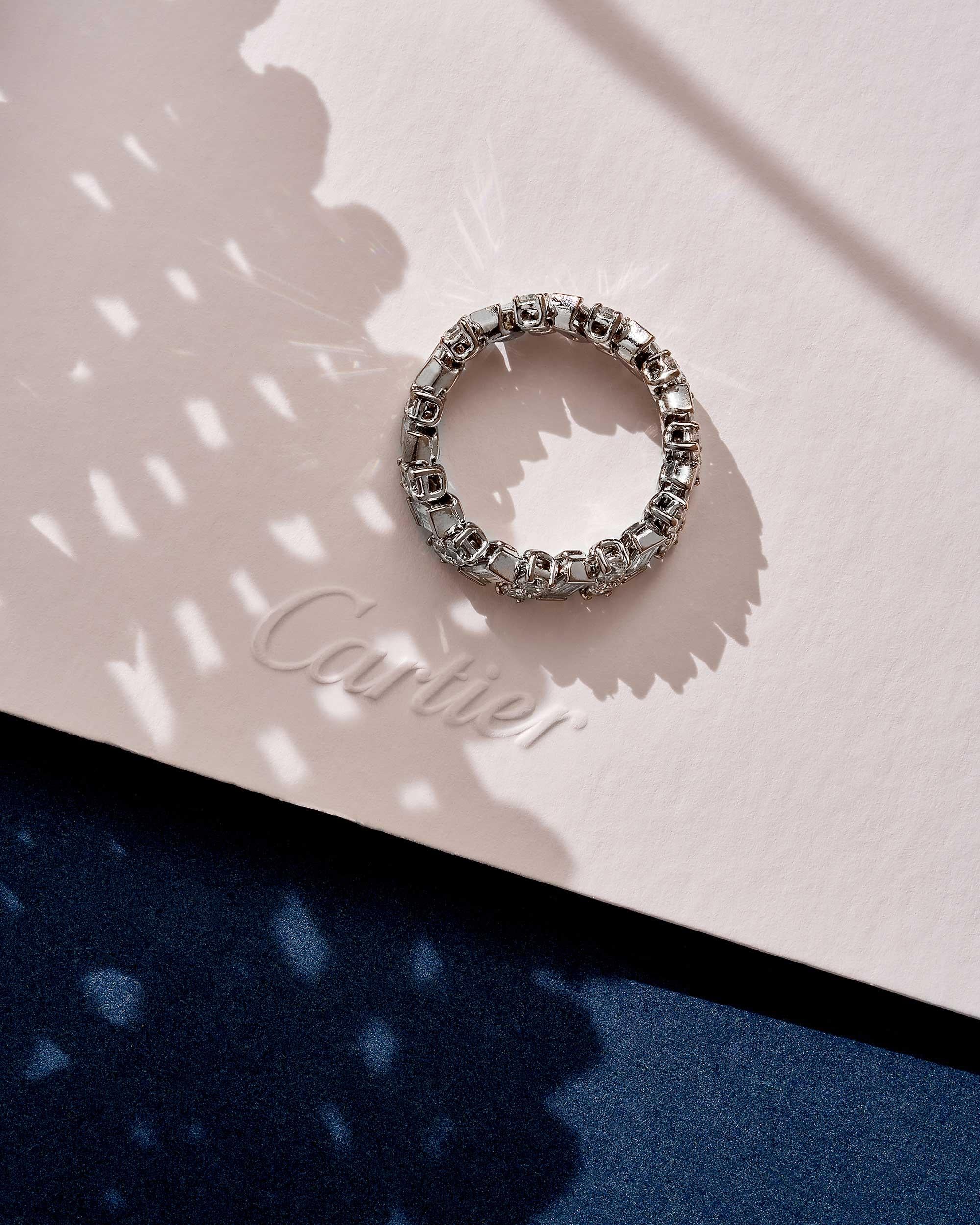 Cartier Reflection 2,29 Karat Diamant-Ehering aus Weißgold mit Erinnerungsring (Zeitgenössisch)