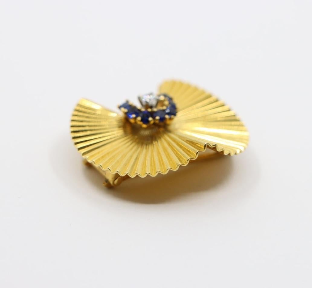 Cartier Retro 18K Gold Sapphire Diamond Brooch For Sale 7