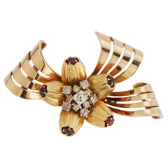 Broche Floral Retro Cartier de Diamantes y Rubíes