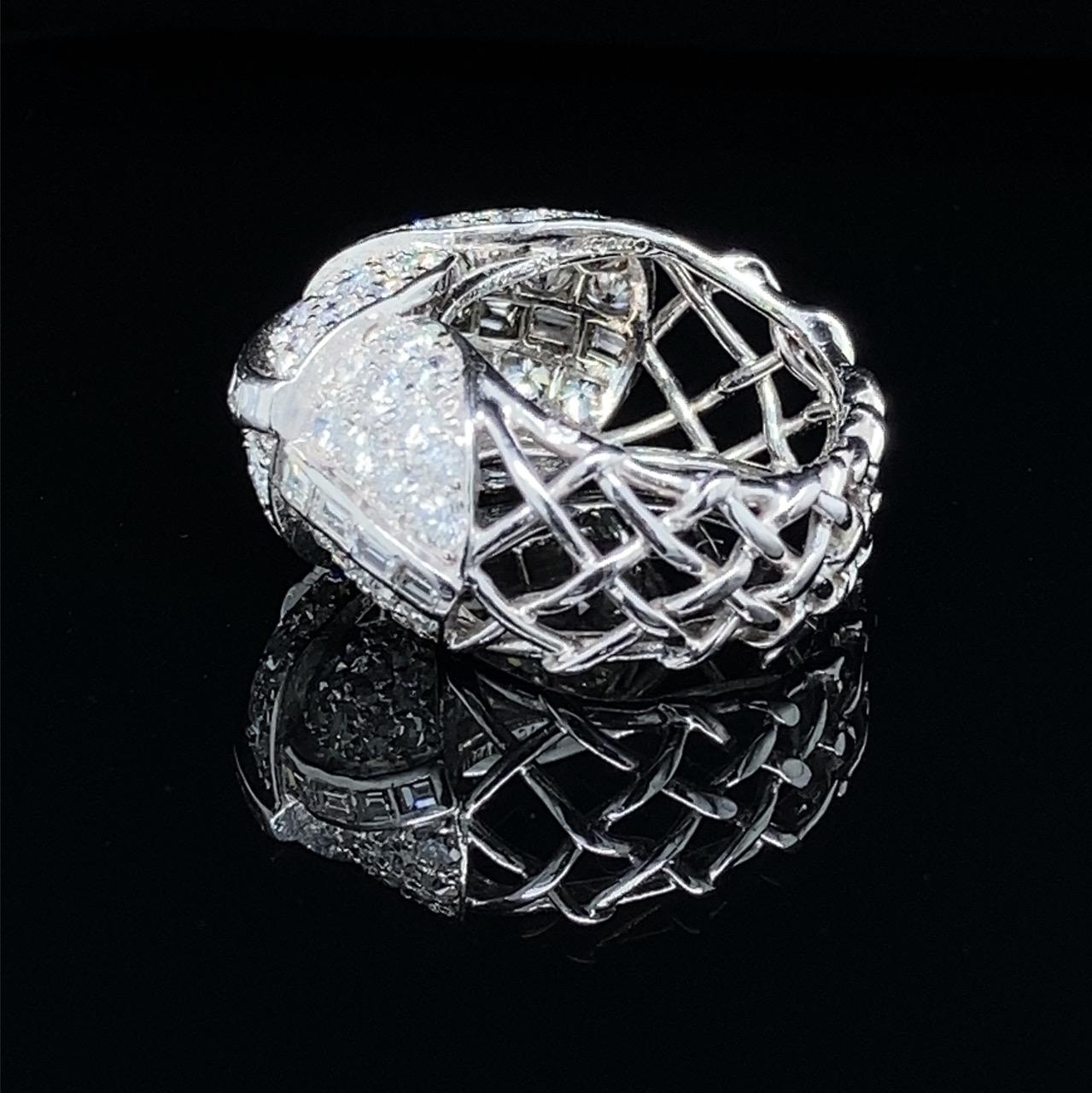Round Cut Cartier Retro Diamond Feathers Ring, ca. 1940s For Sale
