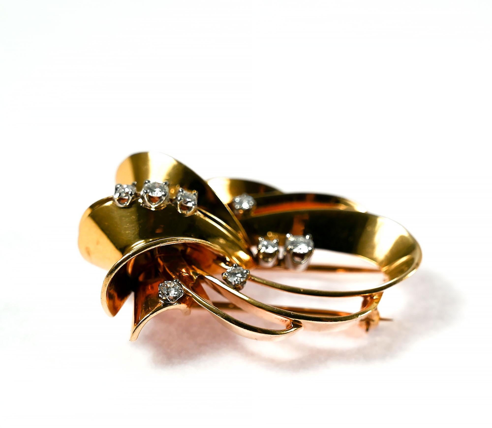 Brilliant Cut Cartier Retro Gold and Diamond Brooch For Sale