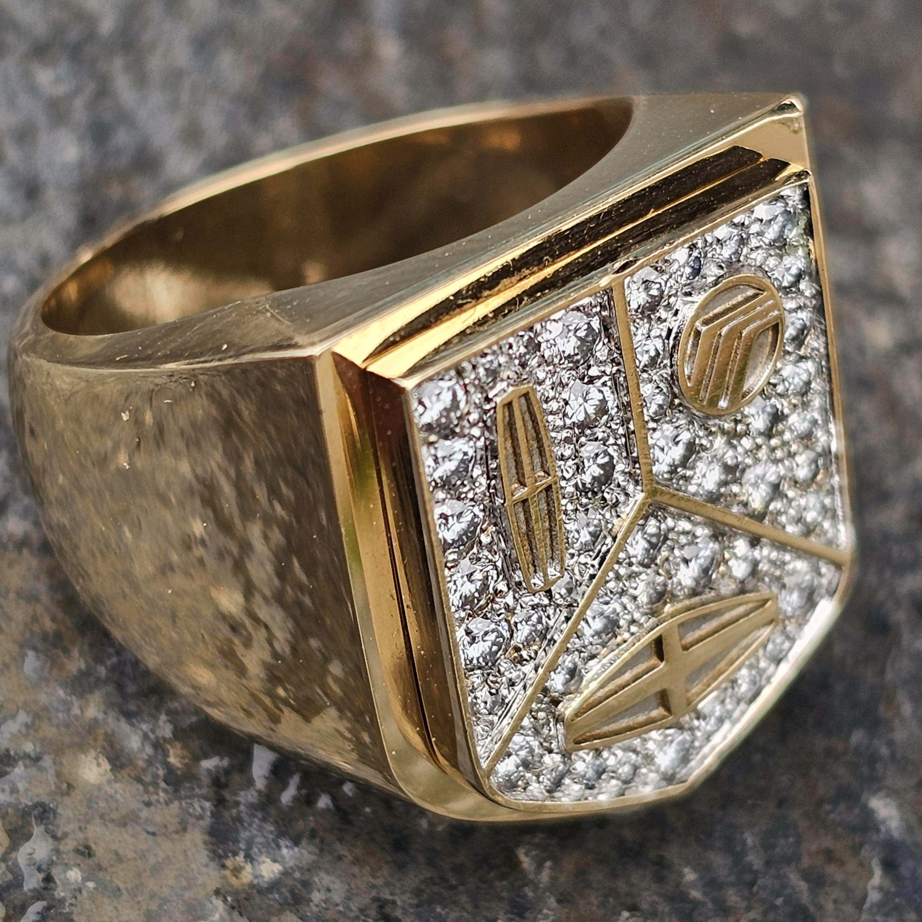 Cartier Ring Lincoln Mercury Merkur Diamond Pinky Signet Mens 18k Yellow Gold 8 For Sale 3