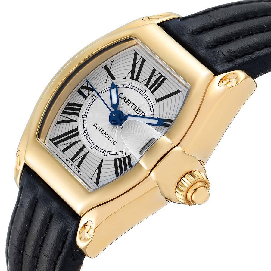 Große Herrenuhr Cartier Roadster 18 Karat Gelbgold W62005V2 im Angebot 2