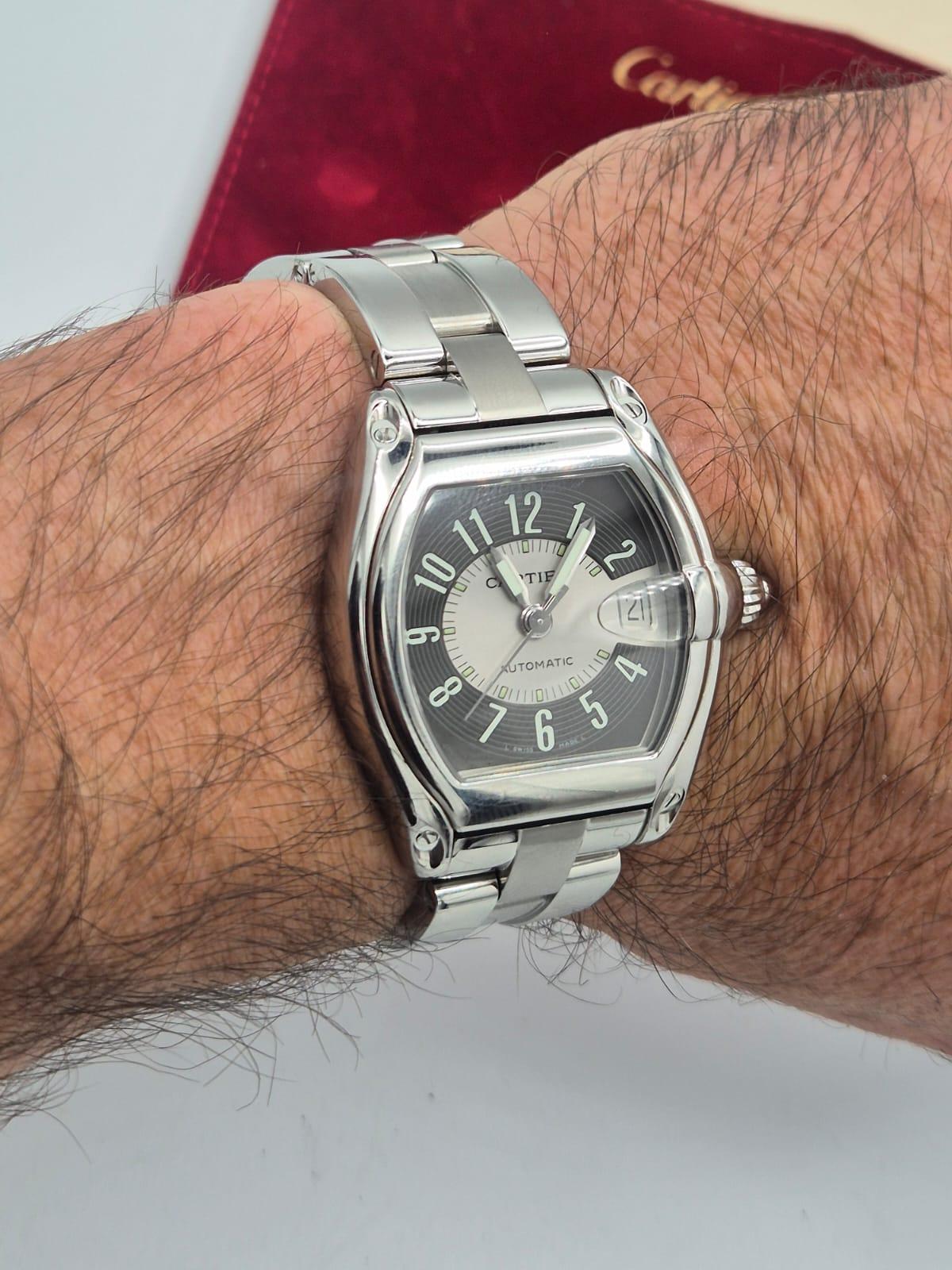 Orologio: Cartier Roadster 2510
Numero di serie: CHW6359
Prezzo: 2950,00

Cartier Roadster 2510  Non più in commercio  Quadrante concentrico grigio/argento  Automatico  Garanzia di 12 mesi

Questo Cartier Roadster 2510, fuori produzione, è un