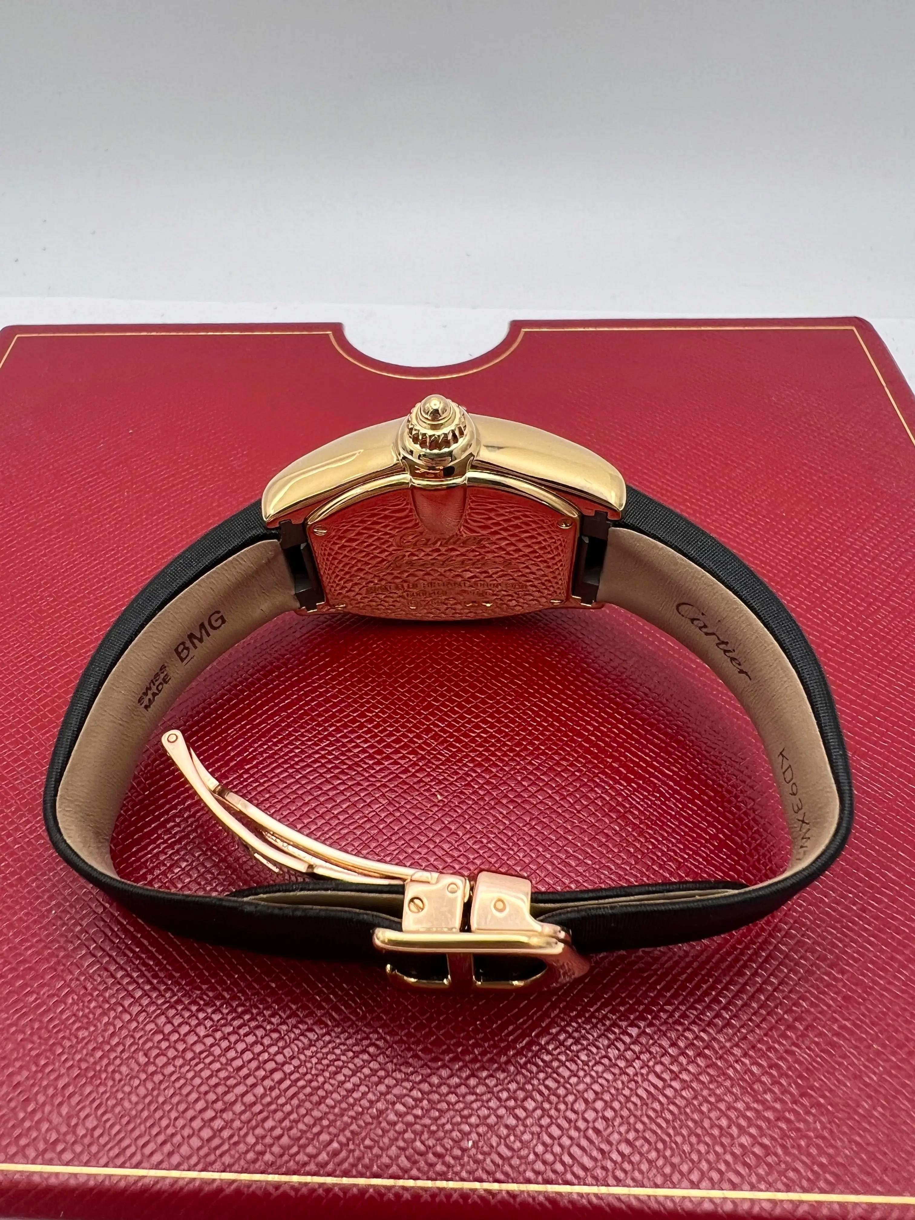 Cartier Roadster 31mm 18K Yellow Gold Silver Dial Box Papers W62018Y5 For Sale 6