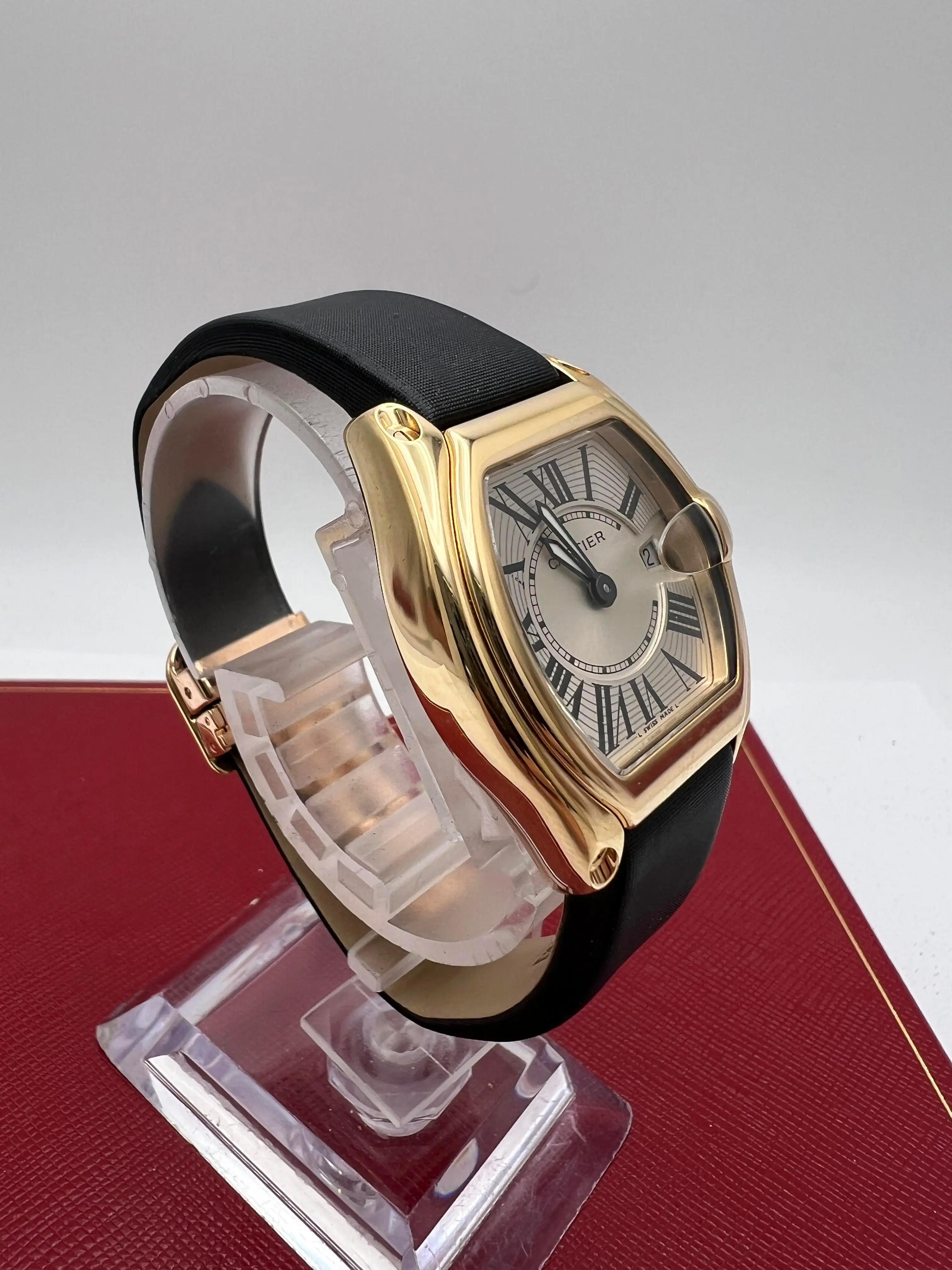 Cartier Roadster 31mm 18K Yellow Gold Silver Dial Box Papers W62018Y5 For Sale 1