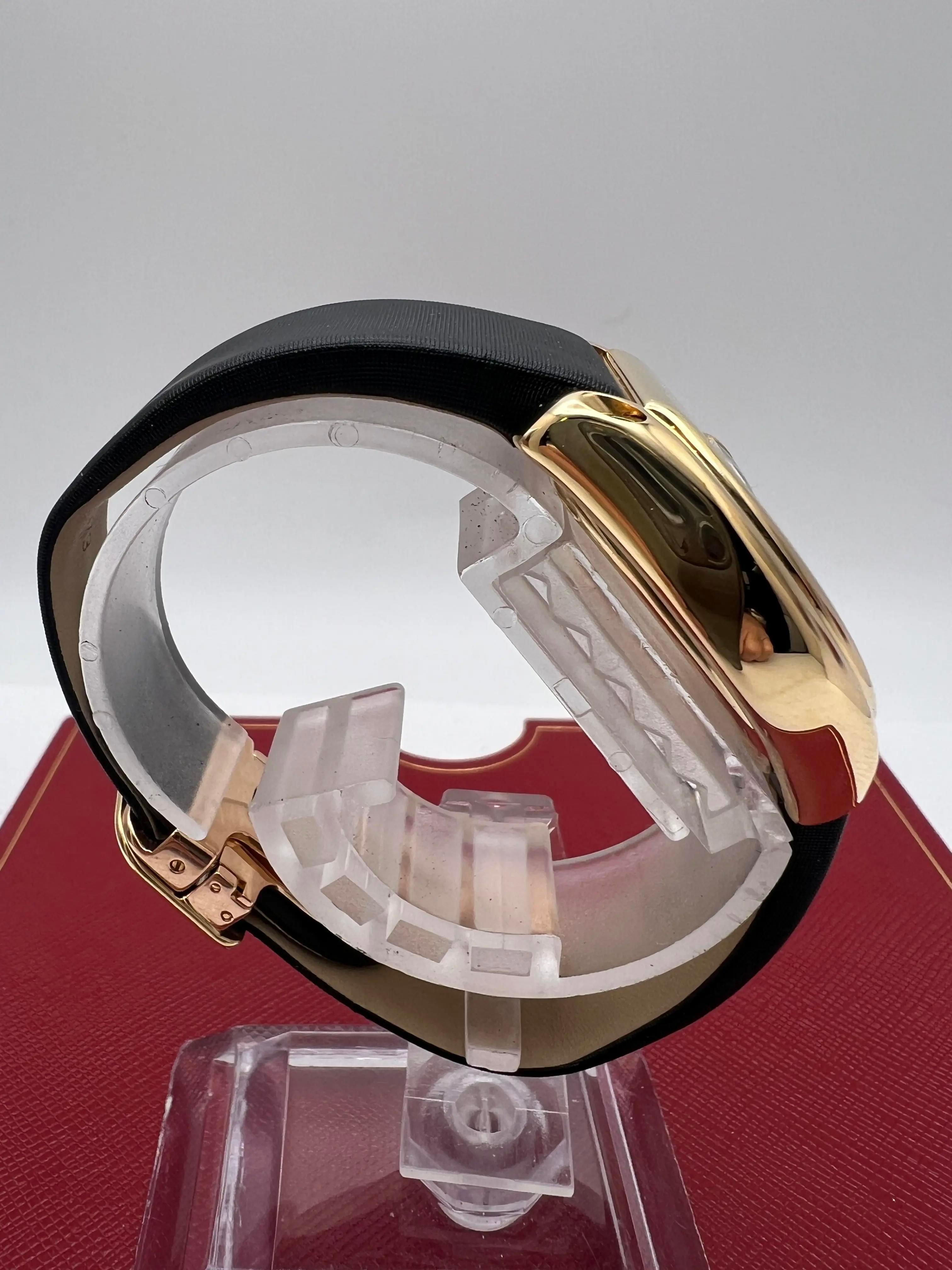 Cartier Roadster 31mm 18K Yellow Gold Silver Dial Box Papers W62018Y5 For Sale 2