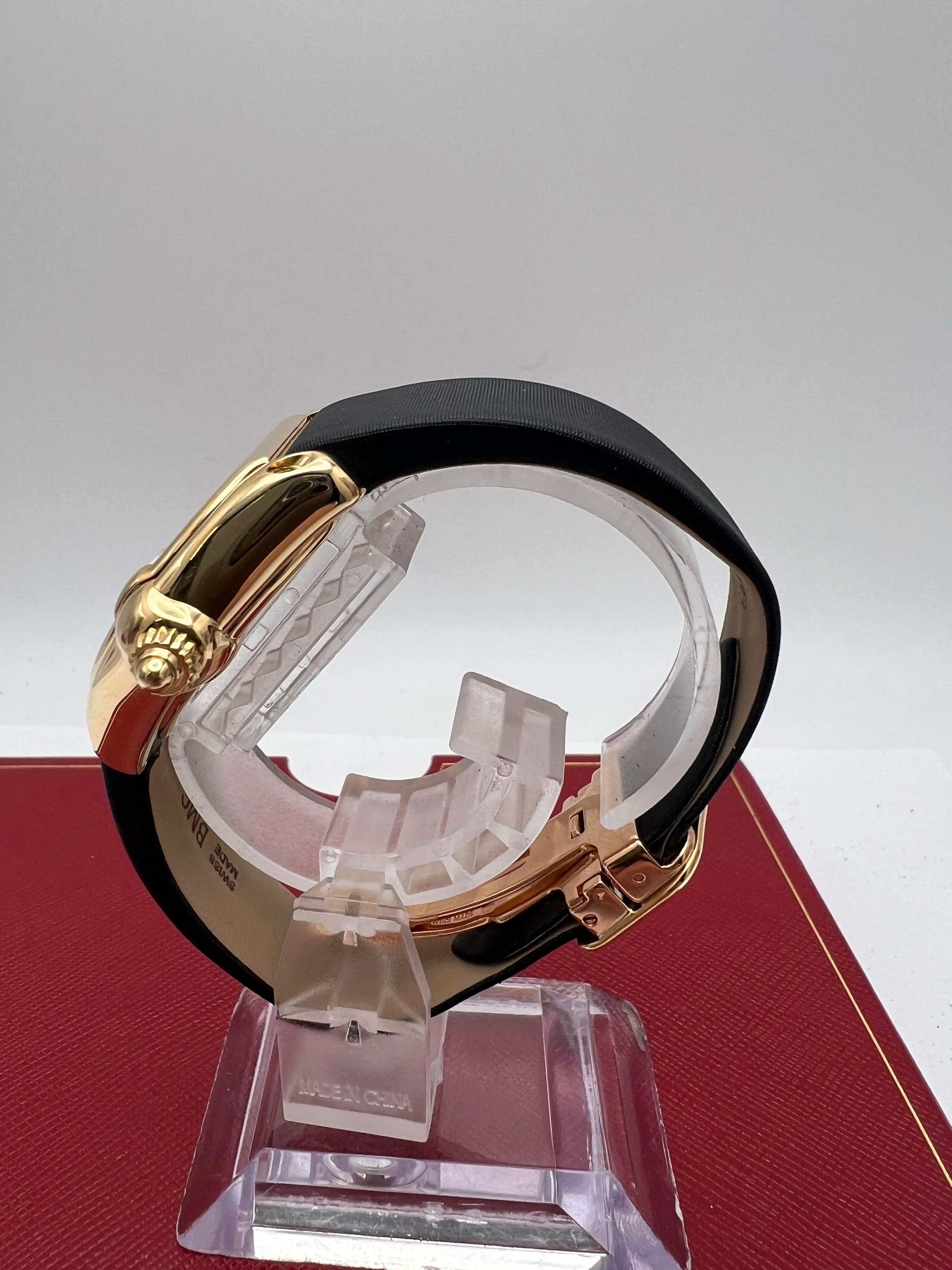 Cartier Roadster 31mm 18K Yellow Gold Silver Dial Box Papers W62018Y5 For Sale 4