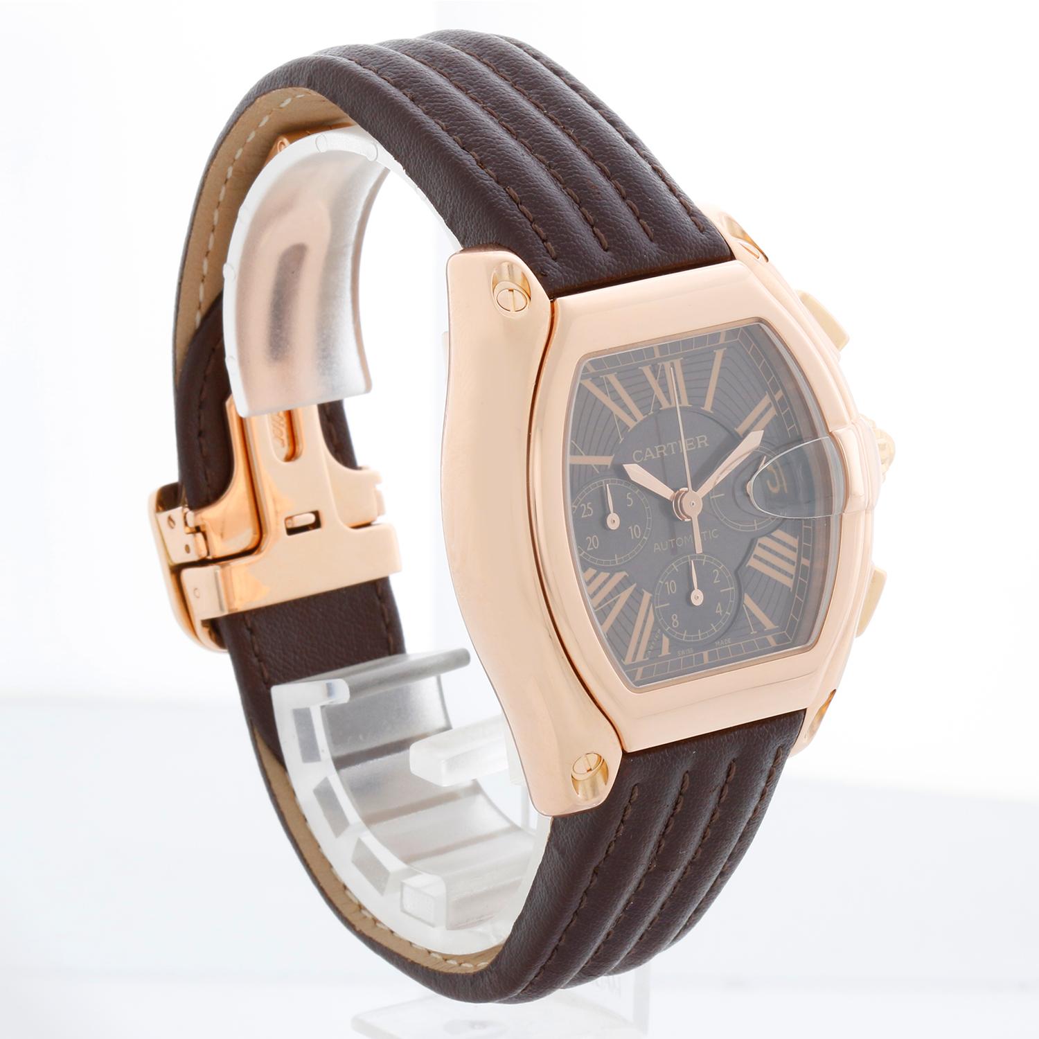 Cartier Roadster Chronograph XL 18k Rose Gold Herrenuhr 2848 W62042Y5 im Zustand „Hervorragend“ im Angebot in Dallas, TX