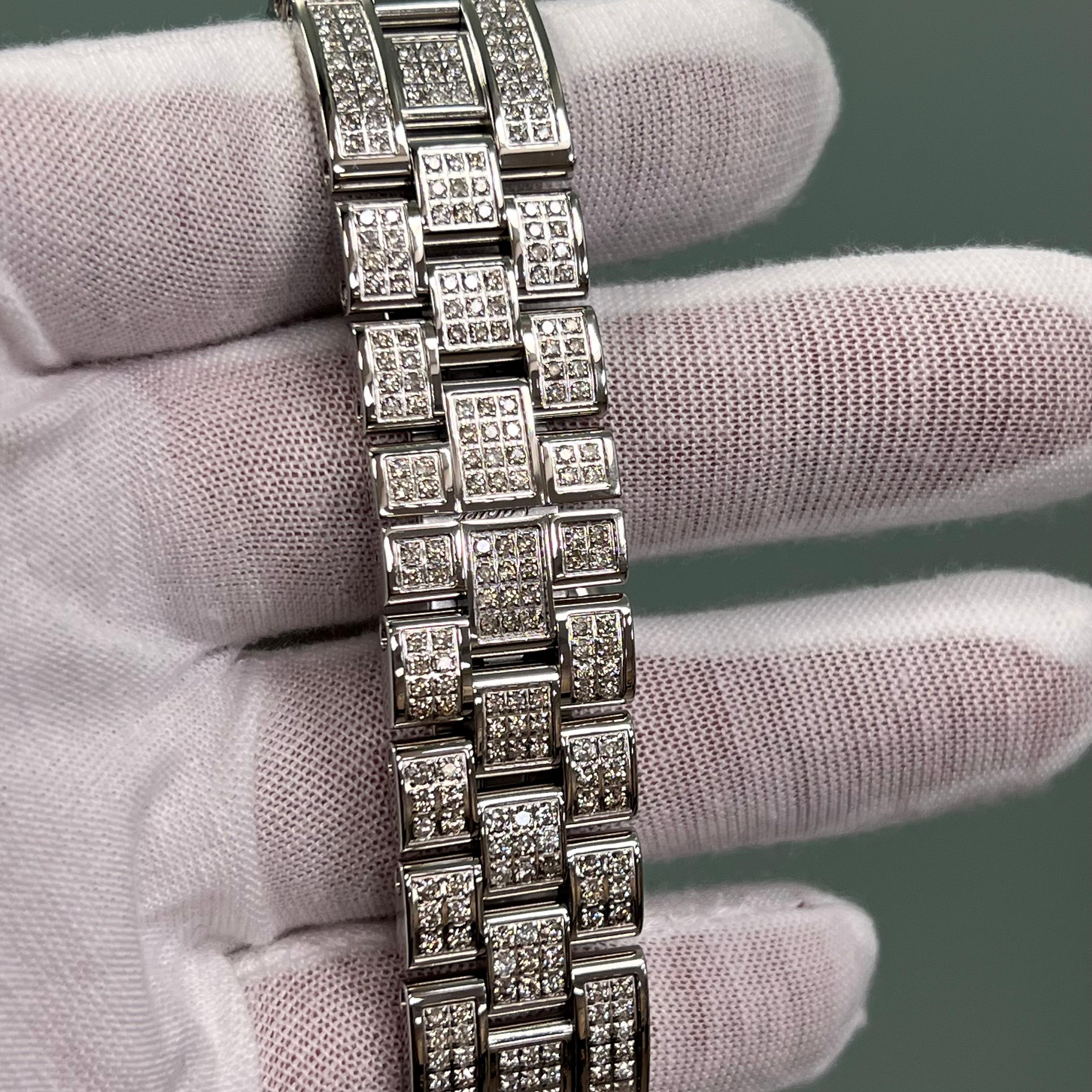 Cartier Roadster Diamond Bezel Band Ref 2618 Chronograph XL Stainless Box For Sale 6