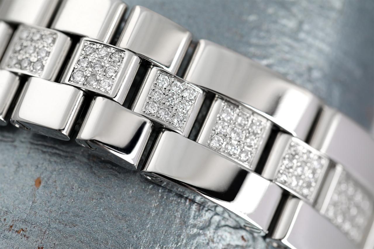 Cartier Bracelet routier en acier inoxydable avec étui à diamants et centre W62016V3  Pour femmes en vente