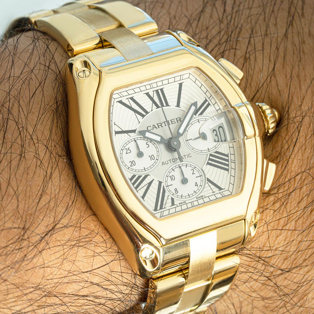 Cartier Roadster XL Chrono 18k Y/G Silver Dial W62021Y2 In condizioni ottime in vendita a London, GB