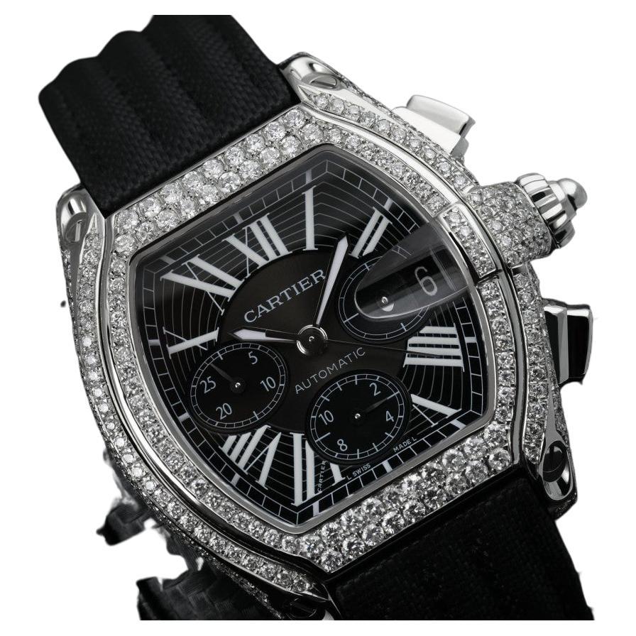 Cartier Montre Roadster XL W62020X6 chronographe personnalisée avec diamants sur bracelet noir