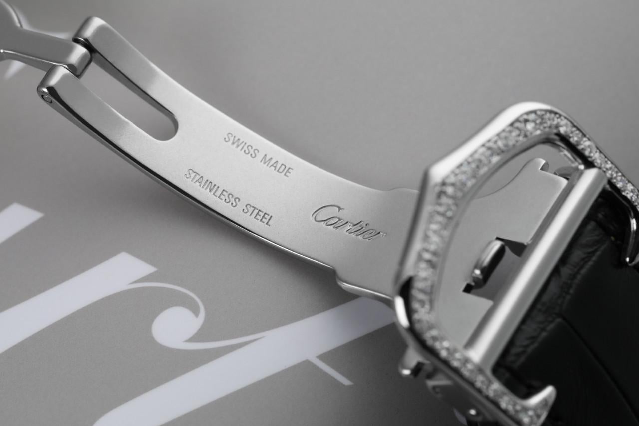 Taille ronde Cartier Montre Roadster XL W62020X6 chronographe personnalisée avec diamants sur bracelet en cuir en vente