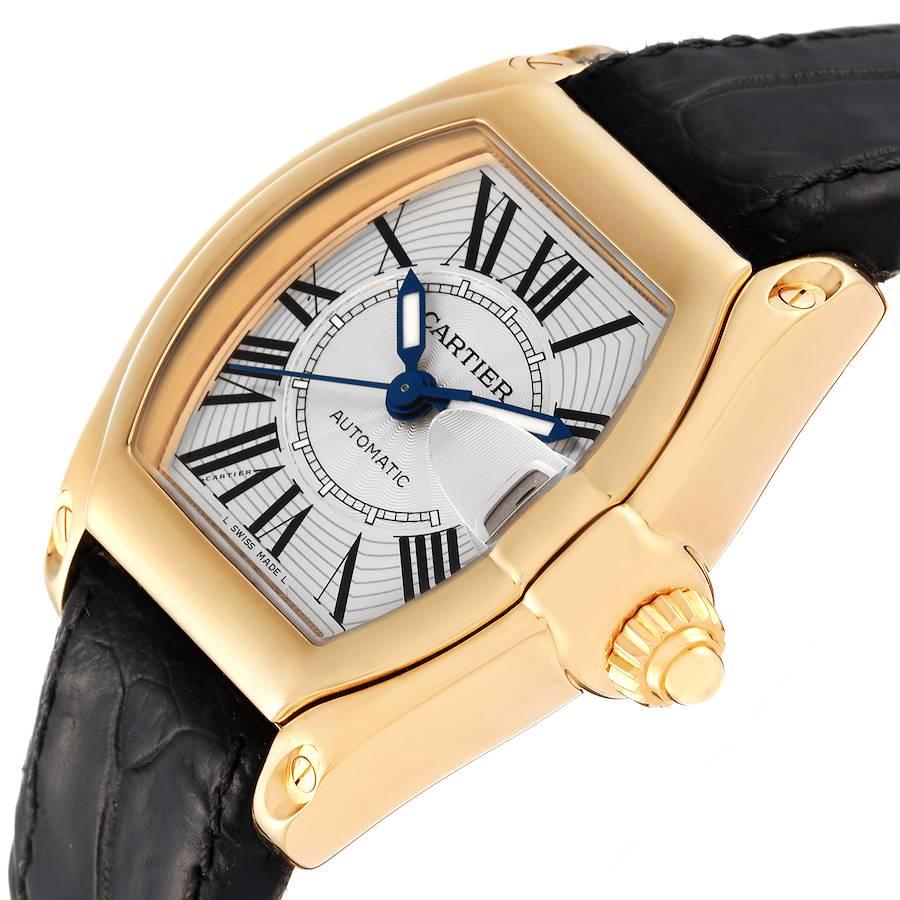 Cartier Roadster Gelbgold Silber Zifferblatt Große Herrenuhr W62005V2 1
